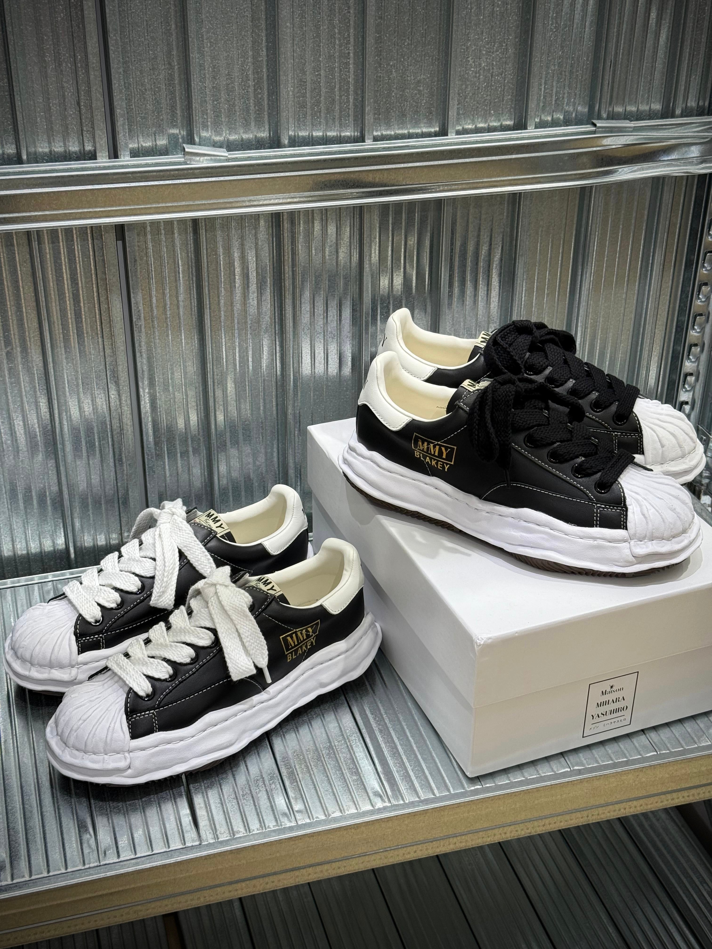 現貨/預訂 MMY BLAKEY OG Leather - Black