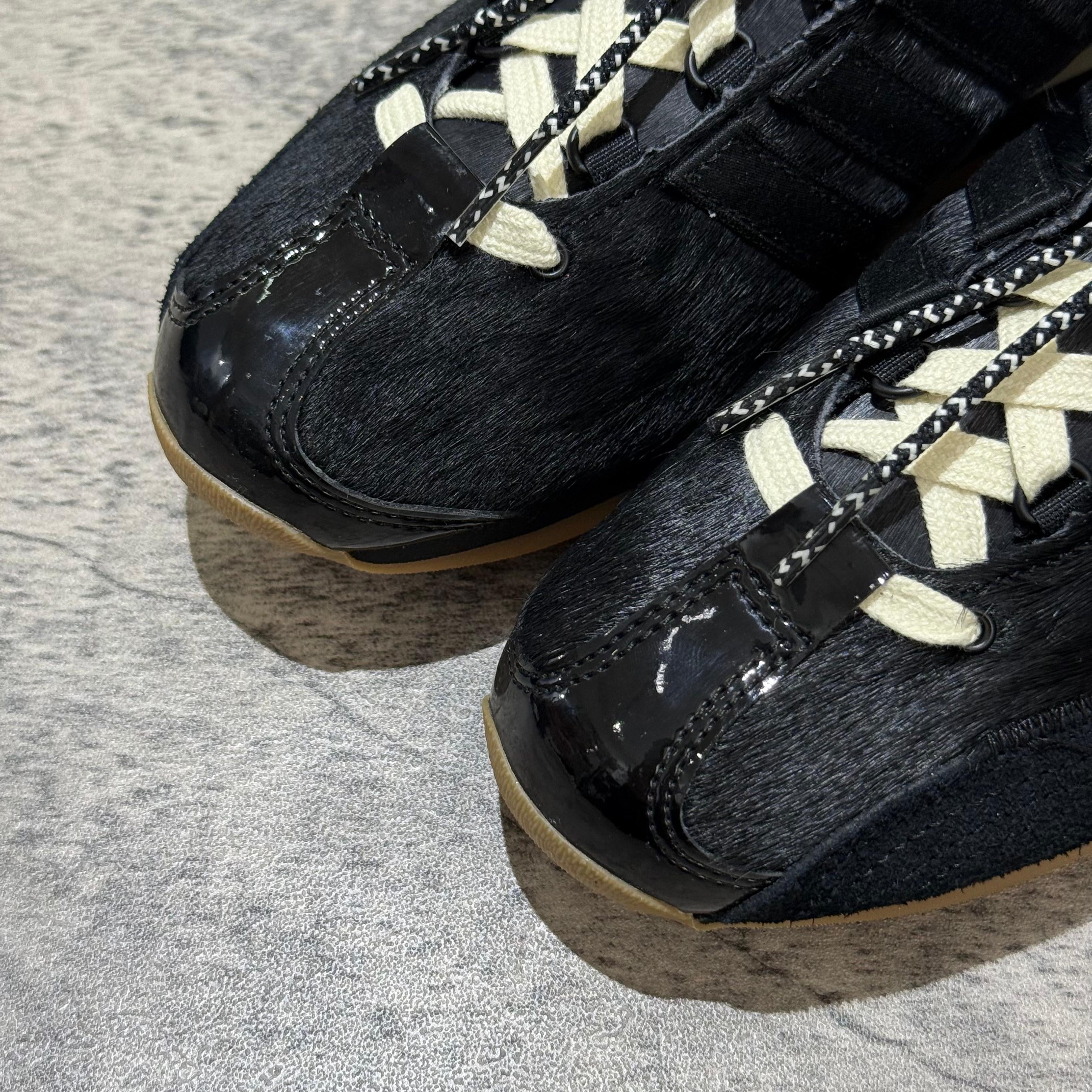 Adidas Originals x Song for the Mute Country OG - Core Black Sku: JH9010