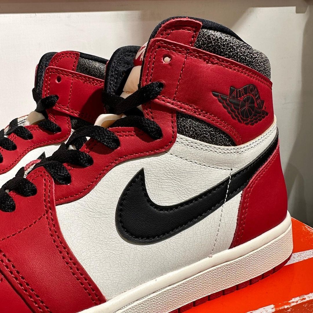 Air Jordan 1 High OG Retro "Lost & Found" Sku: DZ5485-612