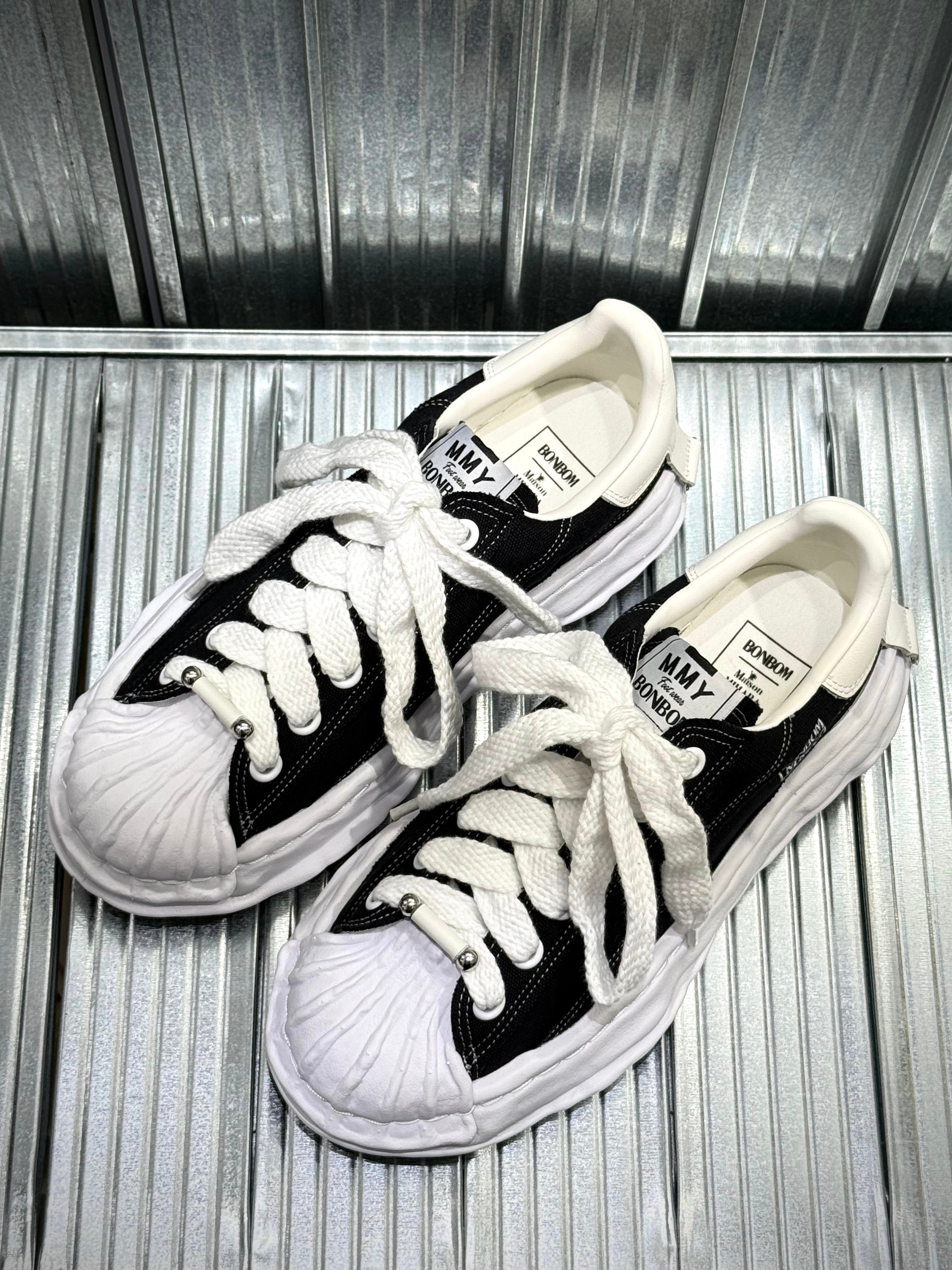 BONBOM x MMY Blakey Canvas Low - Black C14FW701