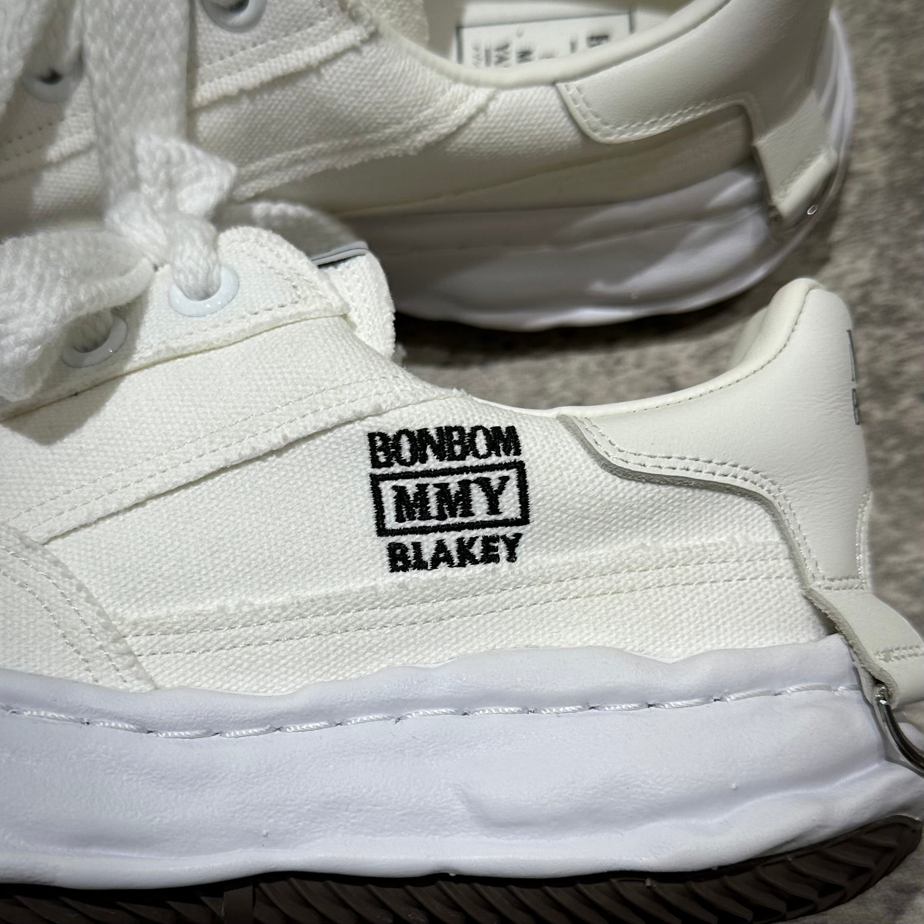 BONBOM x Maison Mihara Yasuhiro MMY BLAKEY OG Canvas - White Sku: C14FW701 - White