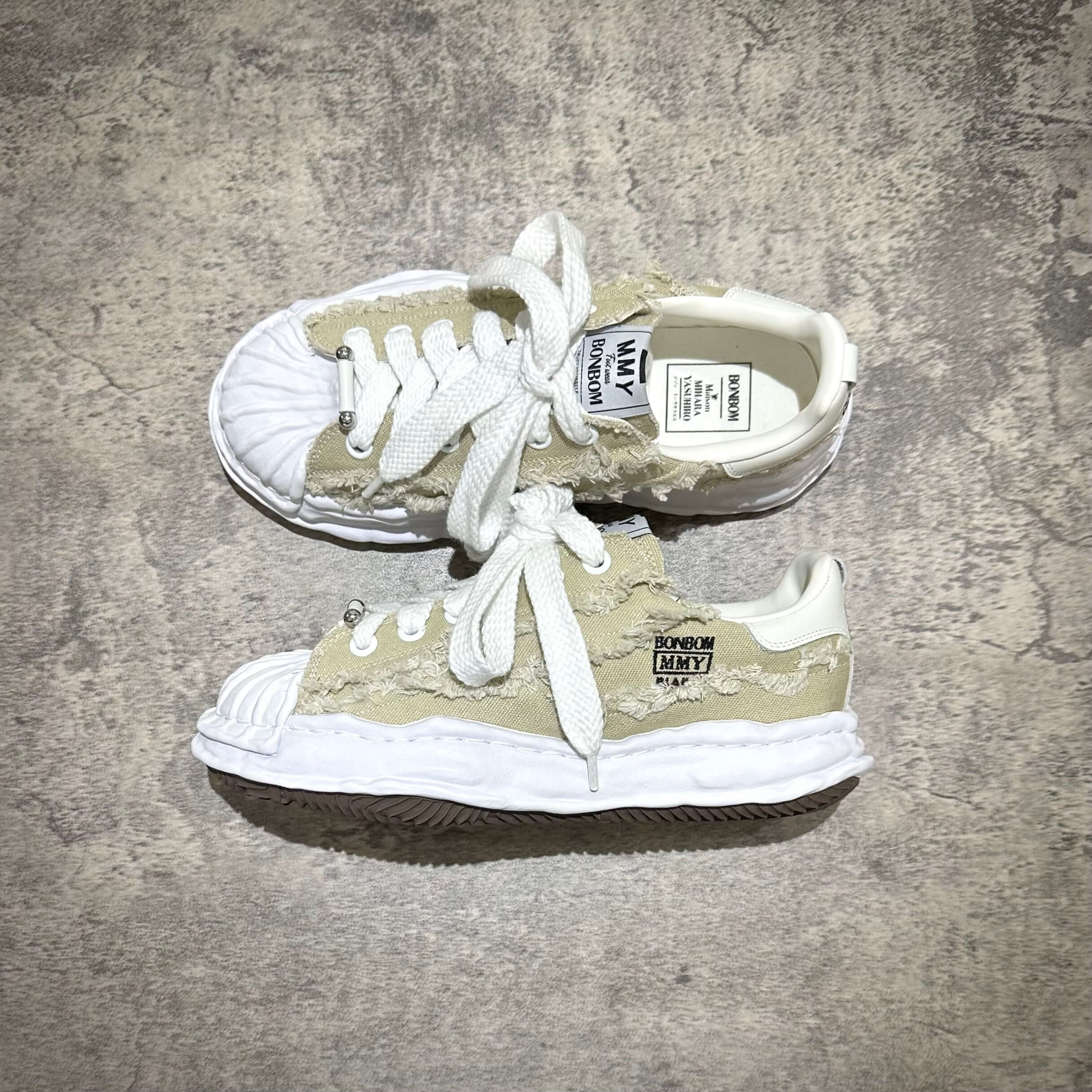 BONBOM x Maison Mihara Yasuhiro MMY BLAKEY OG Canvas - Beige Sku: C14FW702 - Beige