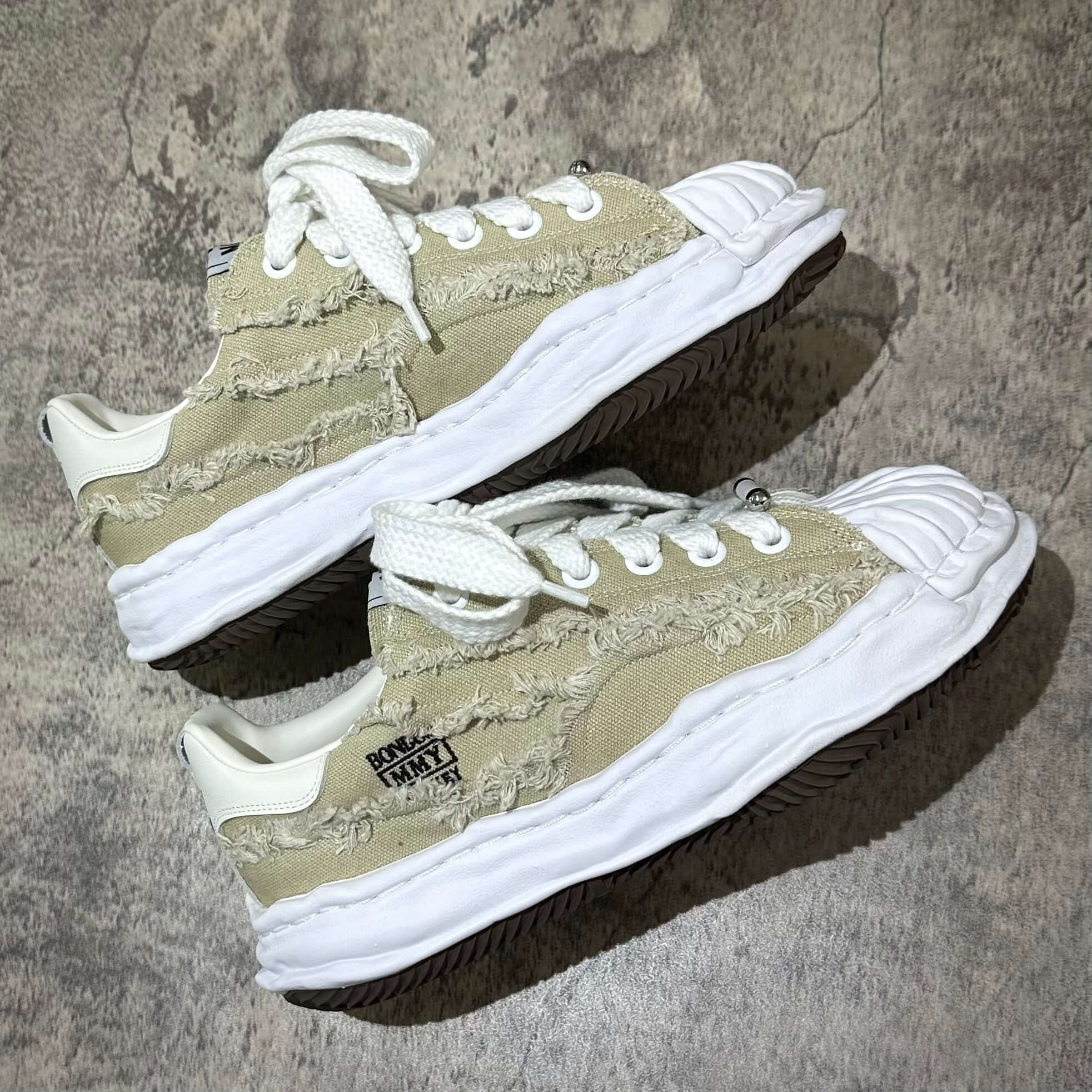 BONBOM x Maison Mihara Yasuhiro MMY BLAKEY OG Canvas - Beige Sku: C14FW702 - Beige
