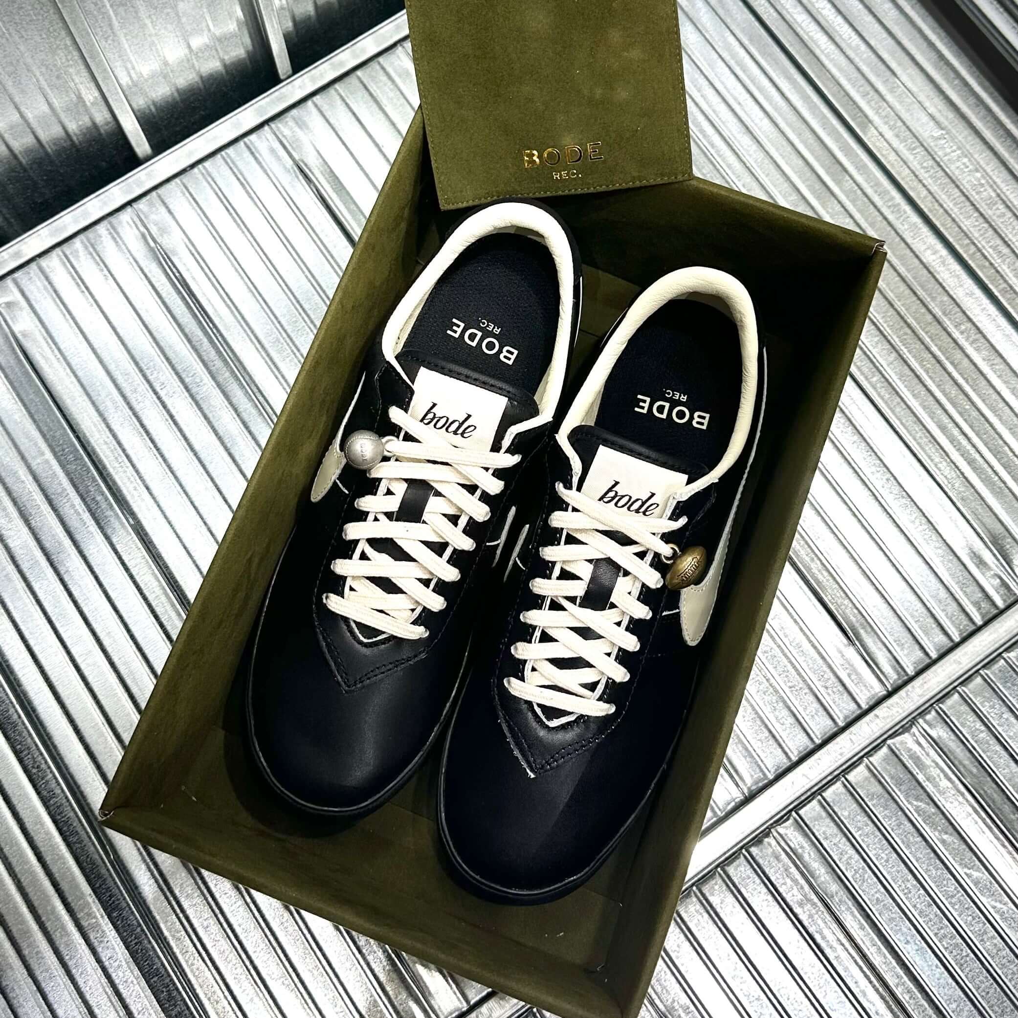 Bode x Nike Astro Grabber - Black & Coconut Milk Sku: FJ9821-001