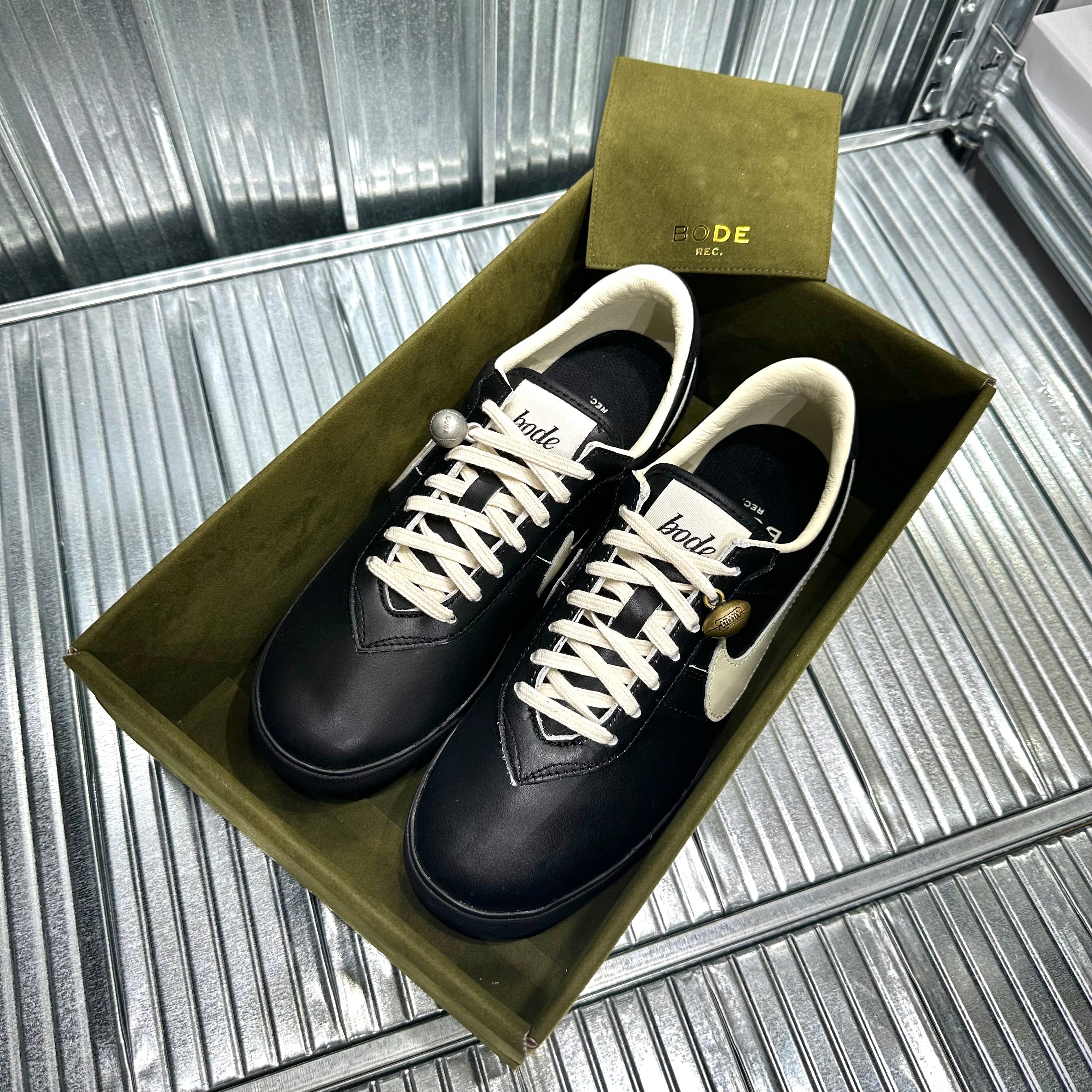 Bode x Nike Astro Grabber - Black & Coconut Milk Sku: FJ9821-001