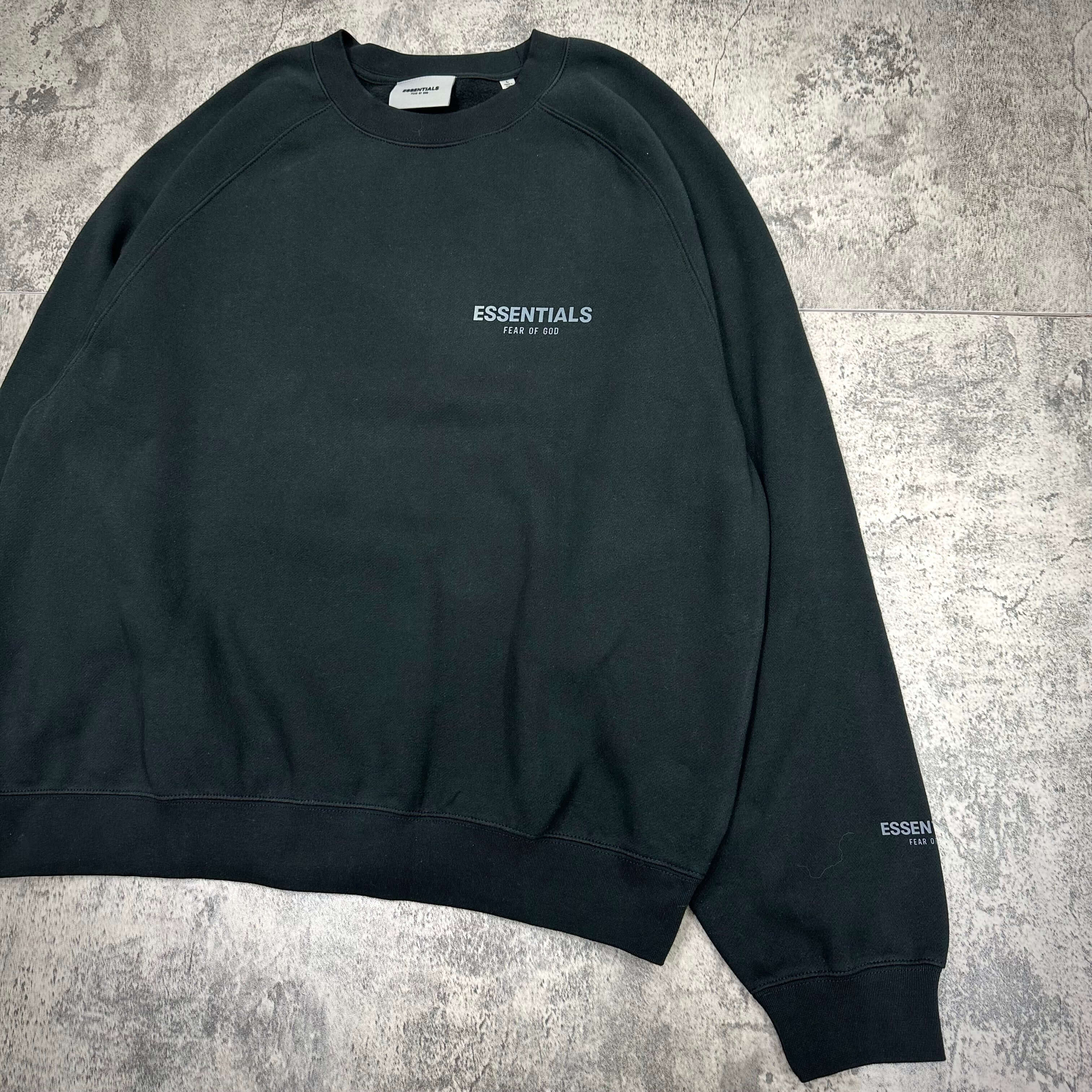 Fear of God Essentials Core Logo Crewneck FW21 - Black