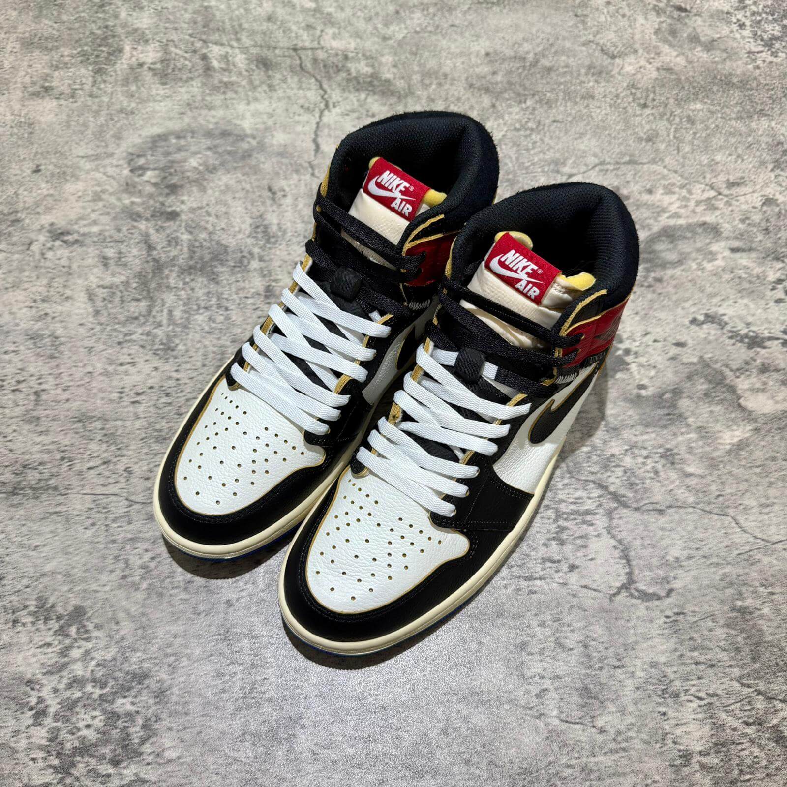Fragment x Union x Air Jordan 1 High - Black & Varsity Red