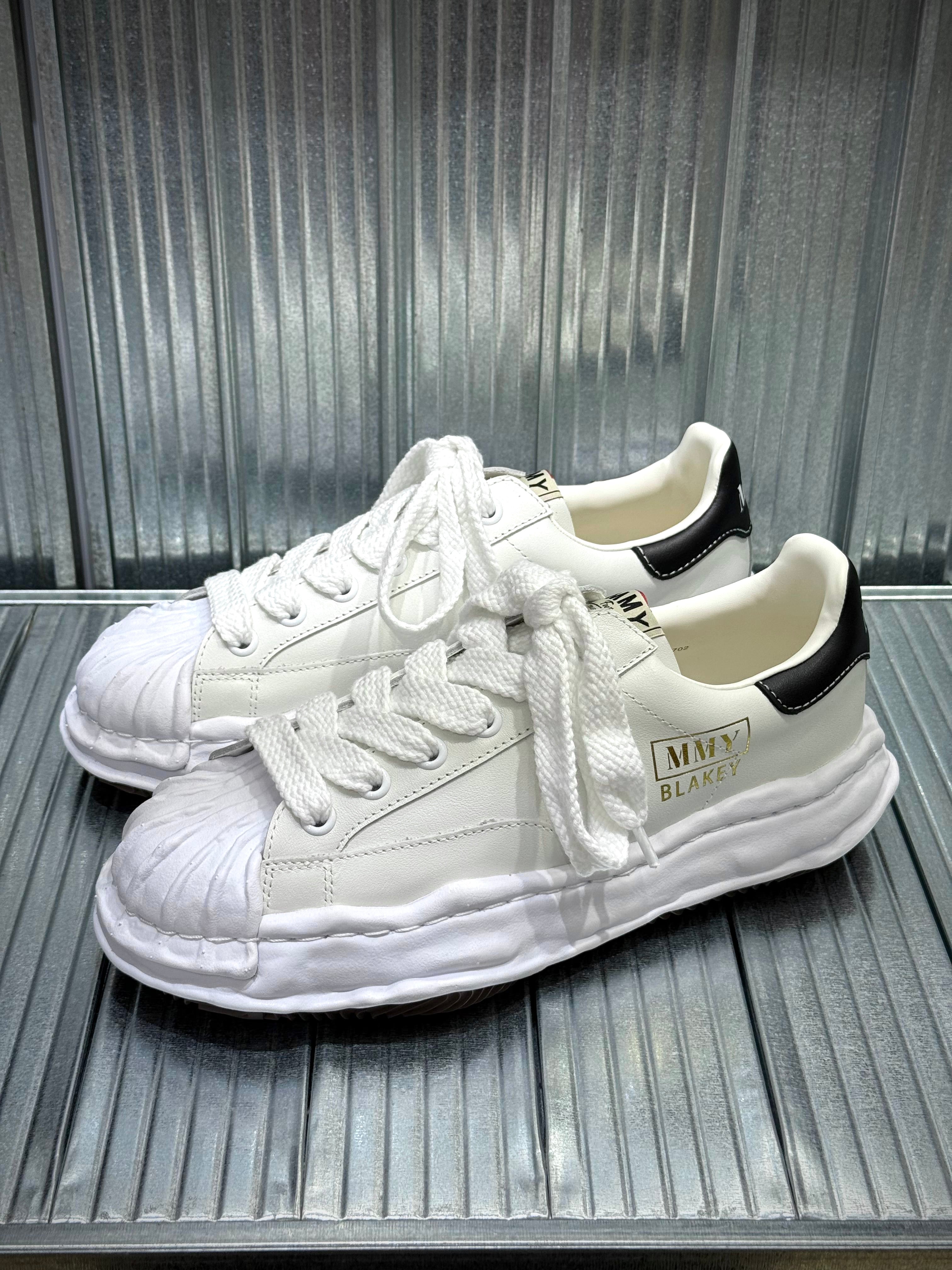Maison Mihara Yasuhiro MMY Blakey Leather Low - White A06FW702