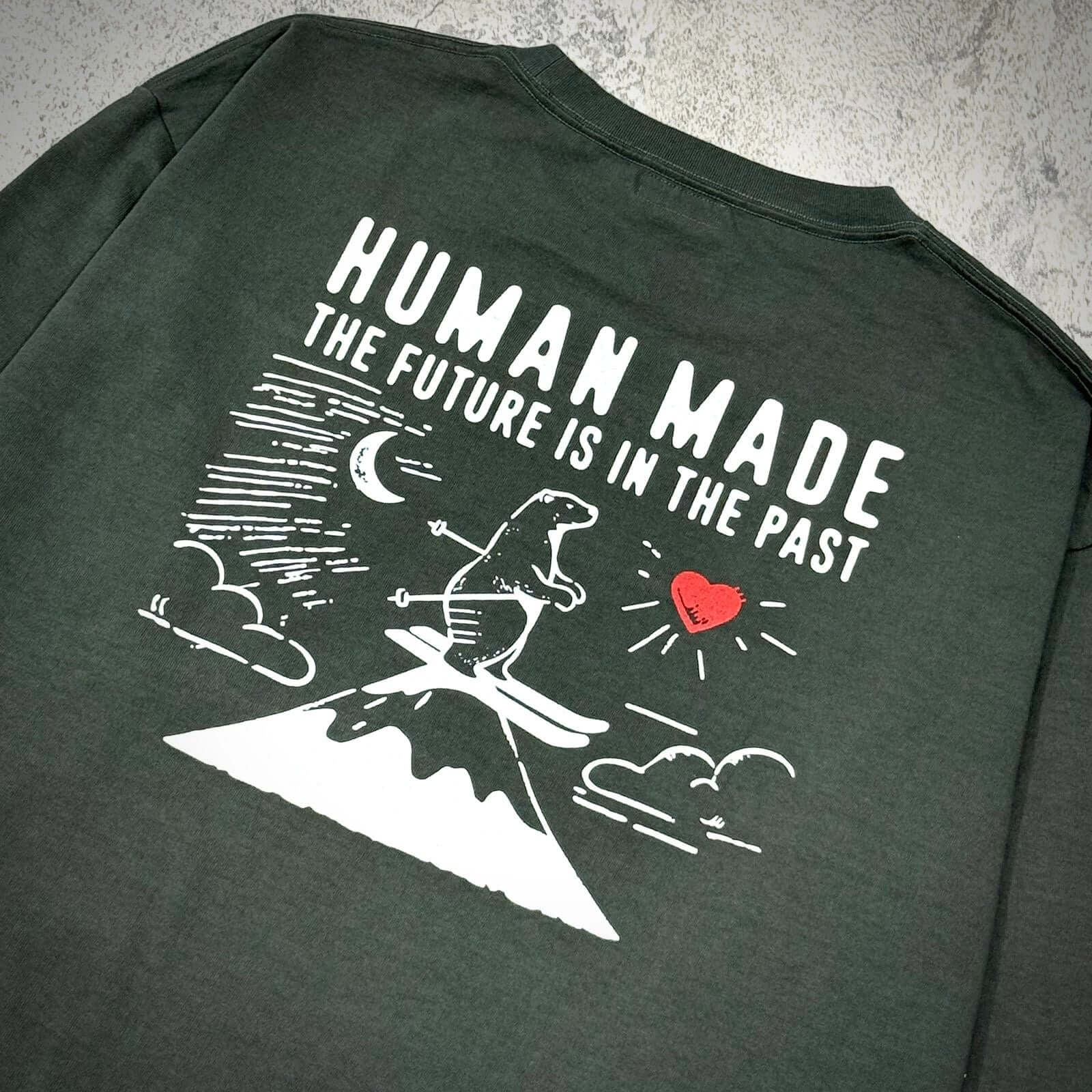 現貨 Human Made Graphic LS Tee HM30CS027 - Black / Charcoal 背面印刷設計包含熊和山的插圖