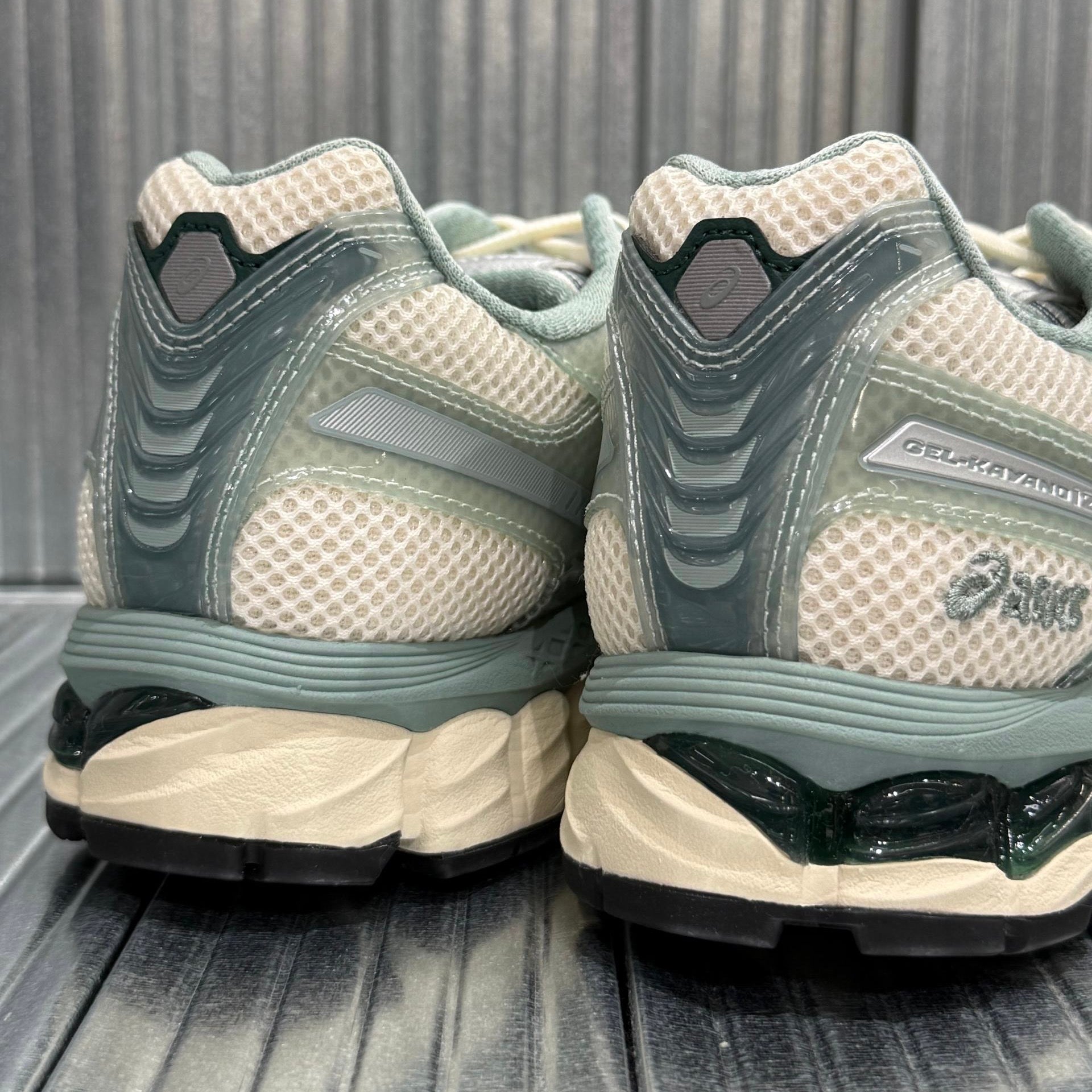 Kith by Ronnie Fieg x Asics Gel Kayano 12.1 - Cream Sage Sku: 1203A675-100