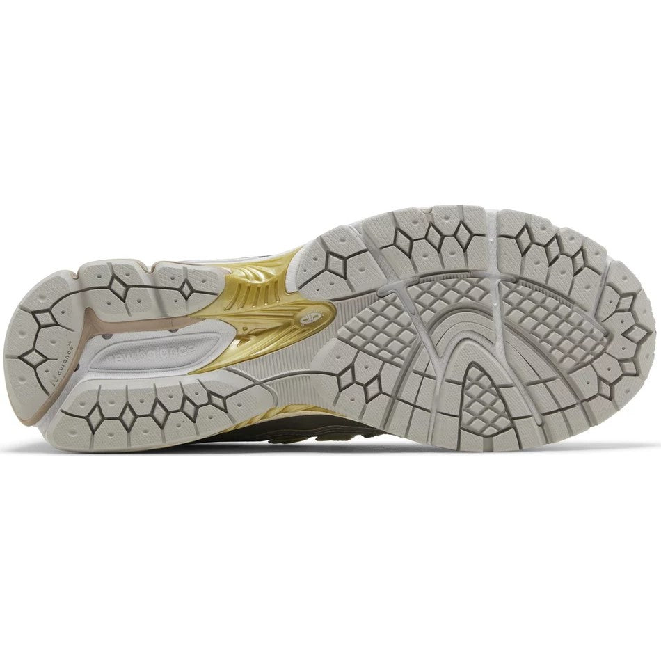 Kith x New Balance 1906R - White