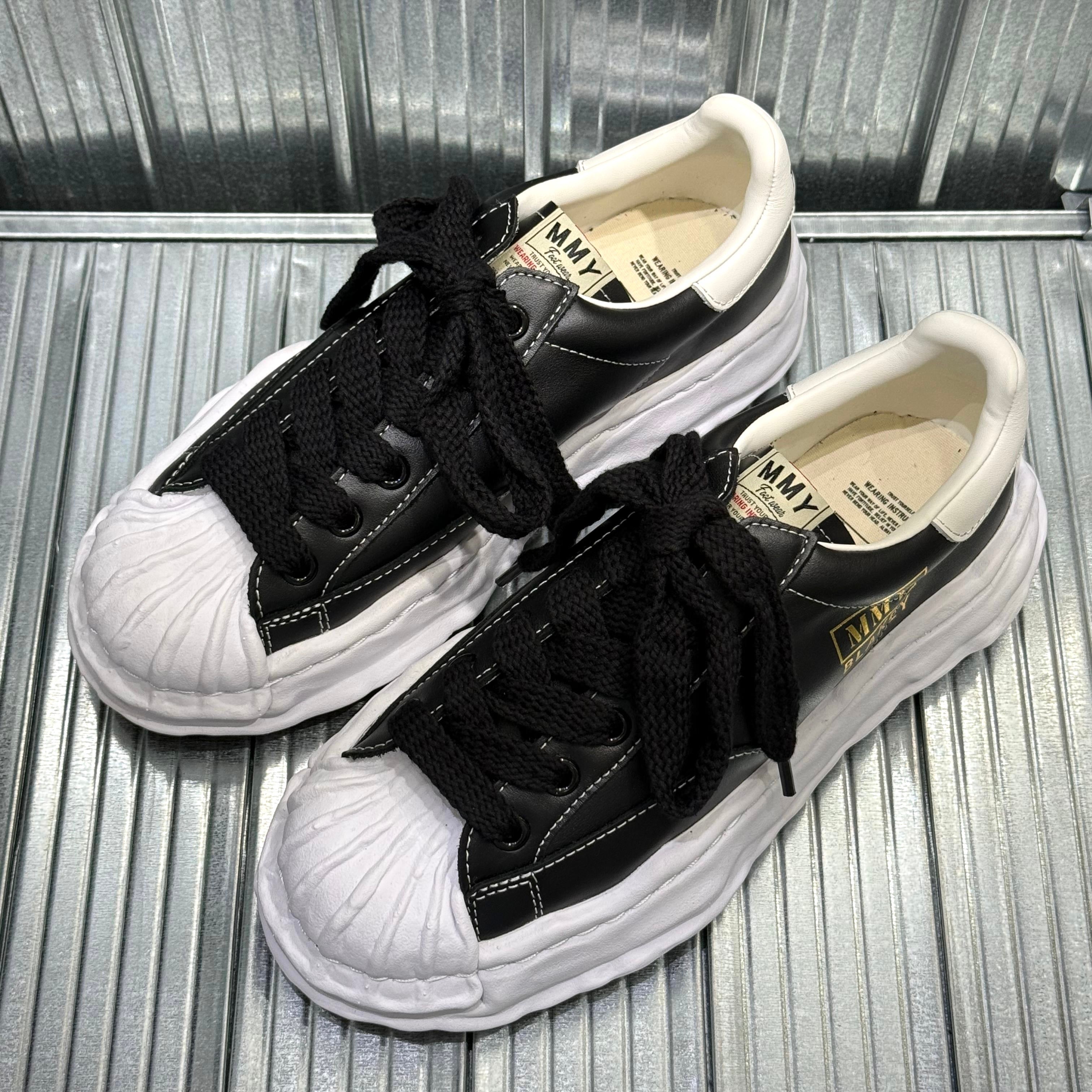 Maison Mihara Yasuhiro MMY BLAKEY OG Leather A06FW702 - Black