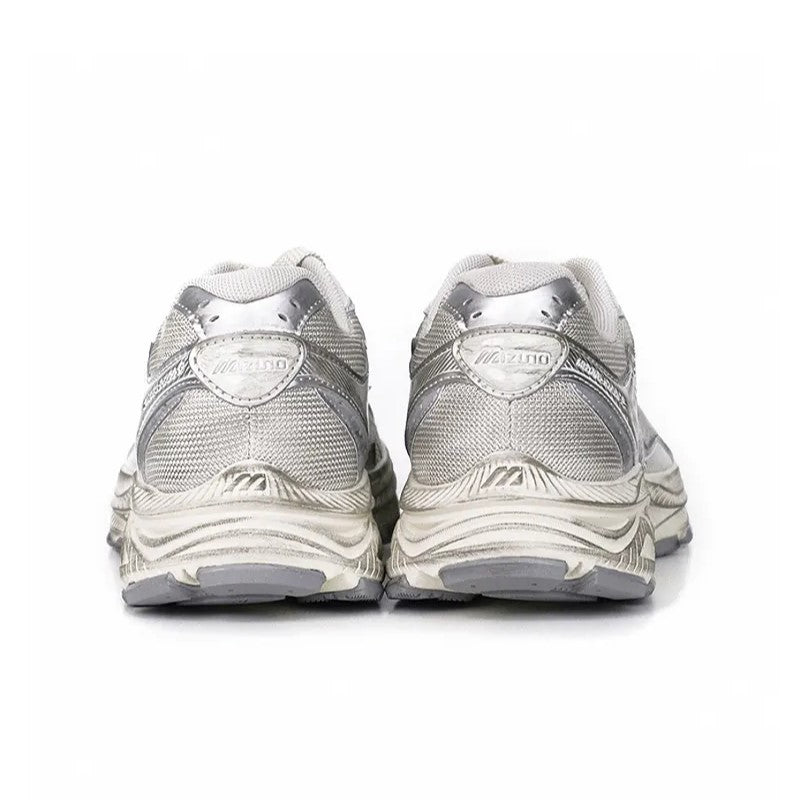 Mizuno Racer S - Liquid Silver