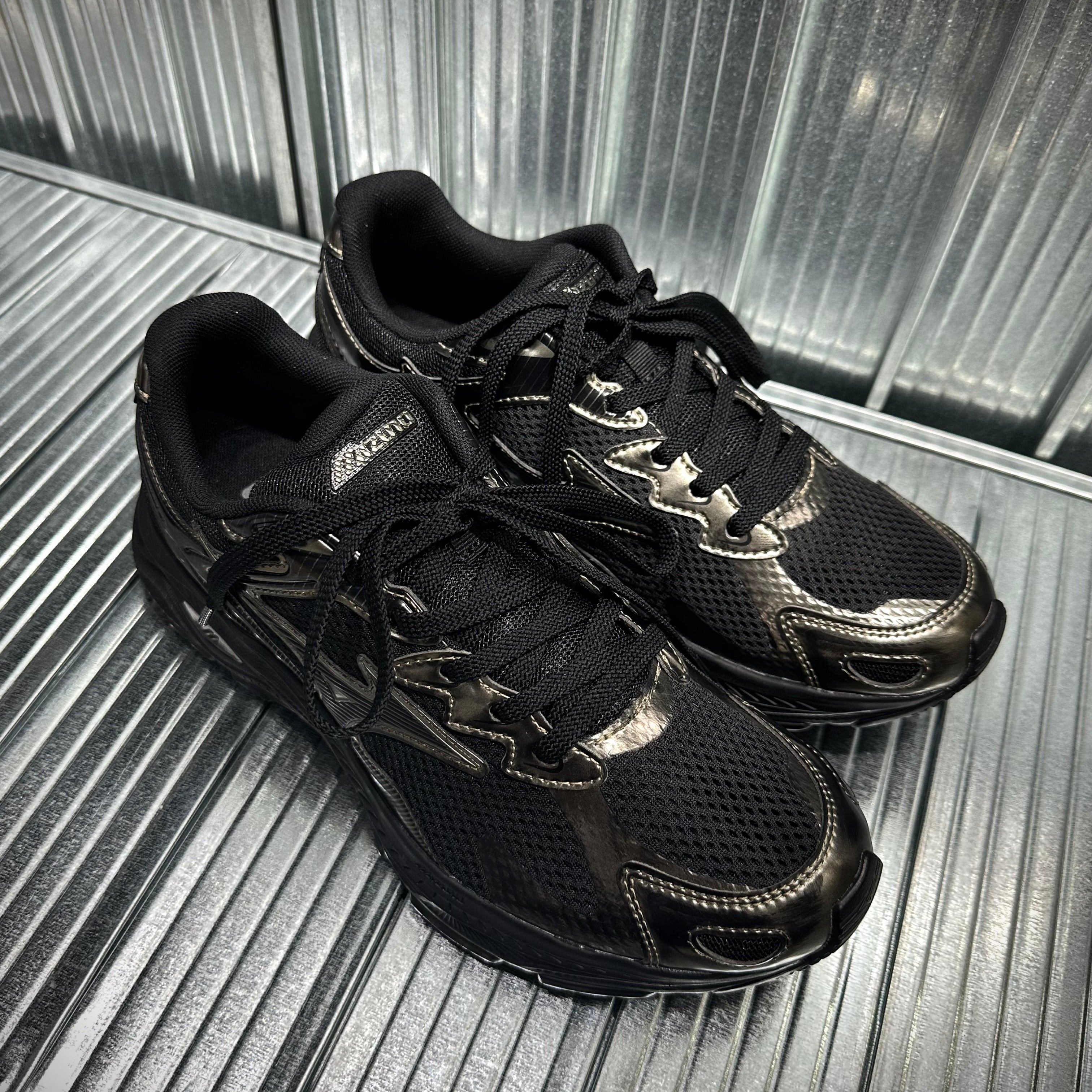 Mizuno Racer S - Metal Grey Black