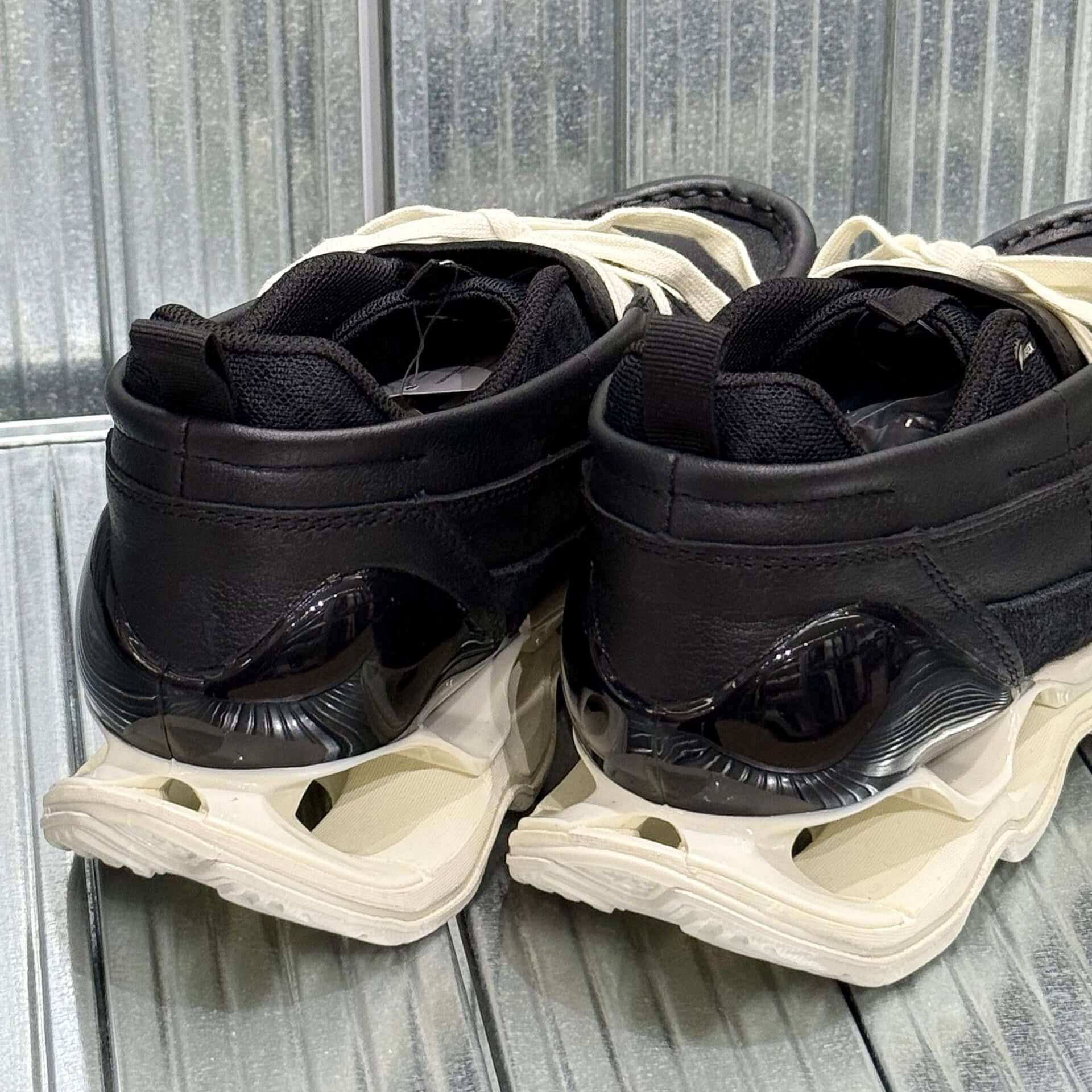 Mizuno Wave Prophecy Moc Gore-Tex 2025 - White / Black D1GD240602