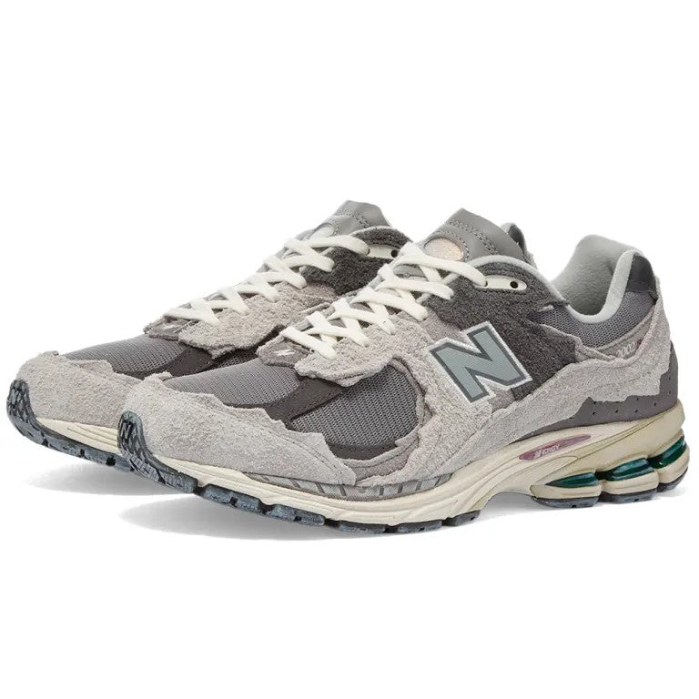 New Balance 2002R Refined Future M2002RDA