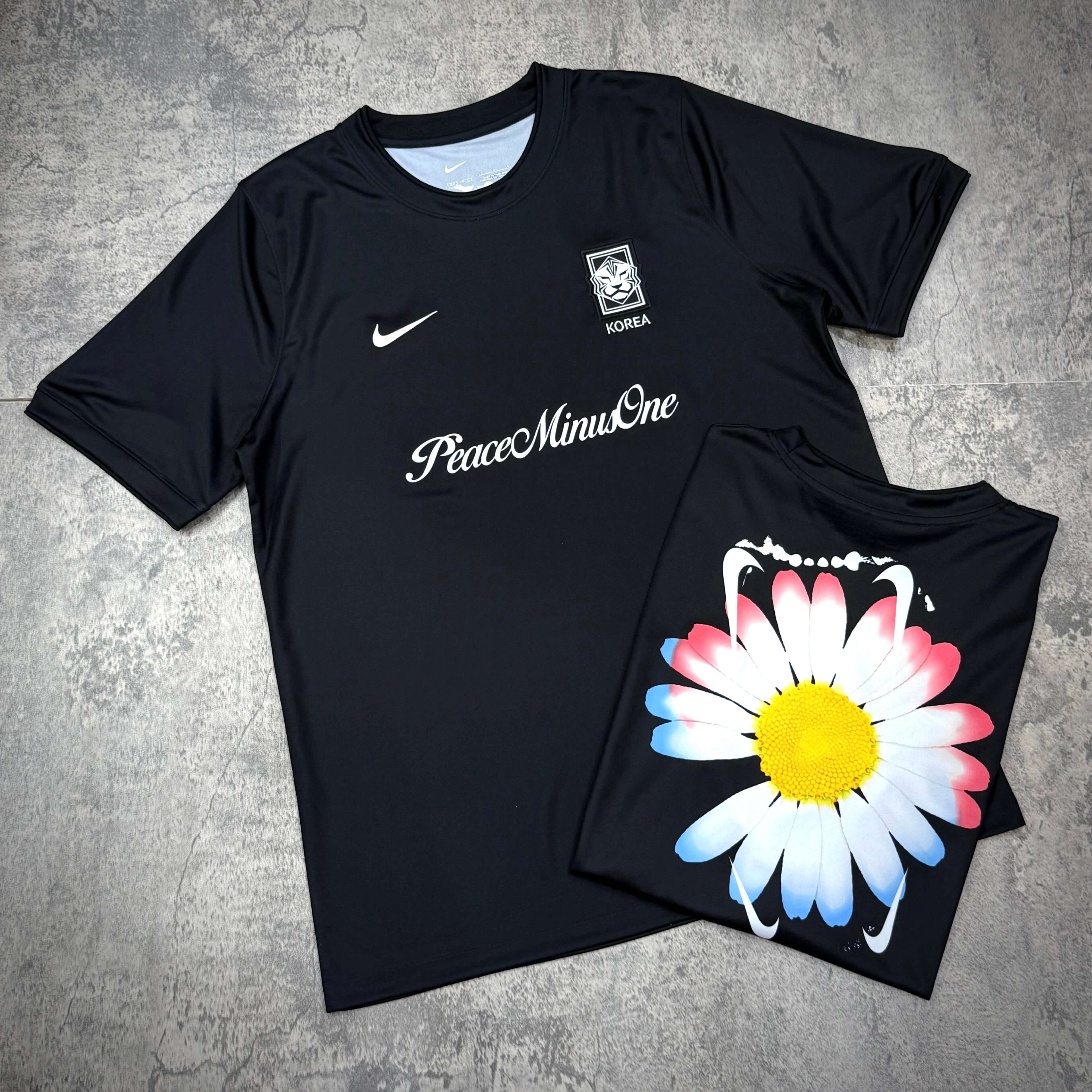 Nike x Peaceminusone x Korea KFA Academy Pro Football Top featuring bold flower graphic, stylish design and authentic branding.