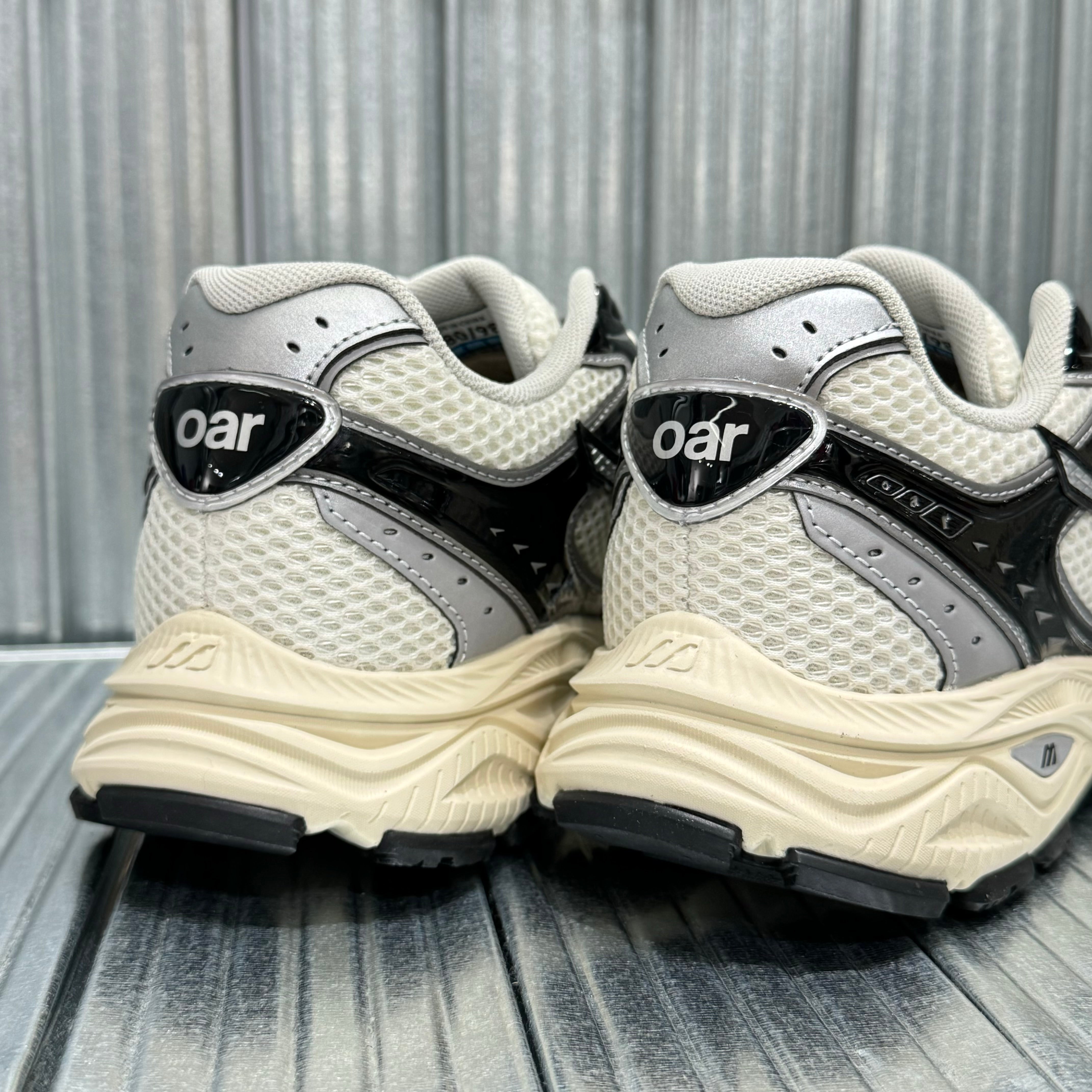 Oarism x Mizuno Racer S Sku: D1GH243601