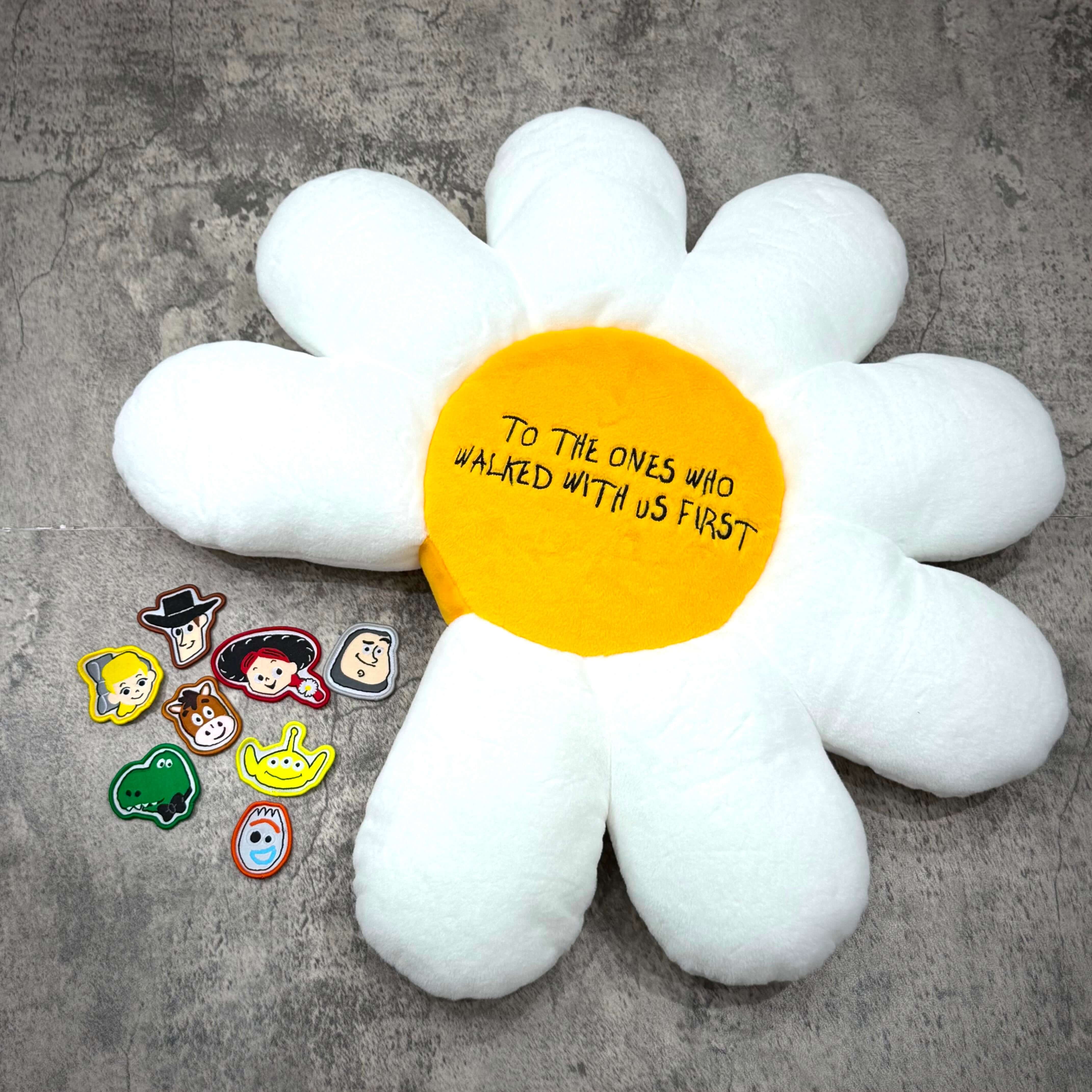PEACEMINUSONE x Toy Story The First Fan - Daisy Cushion