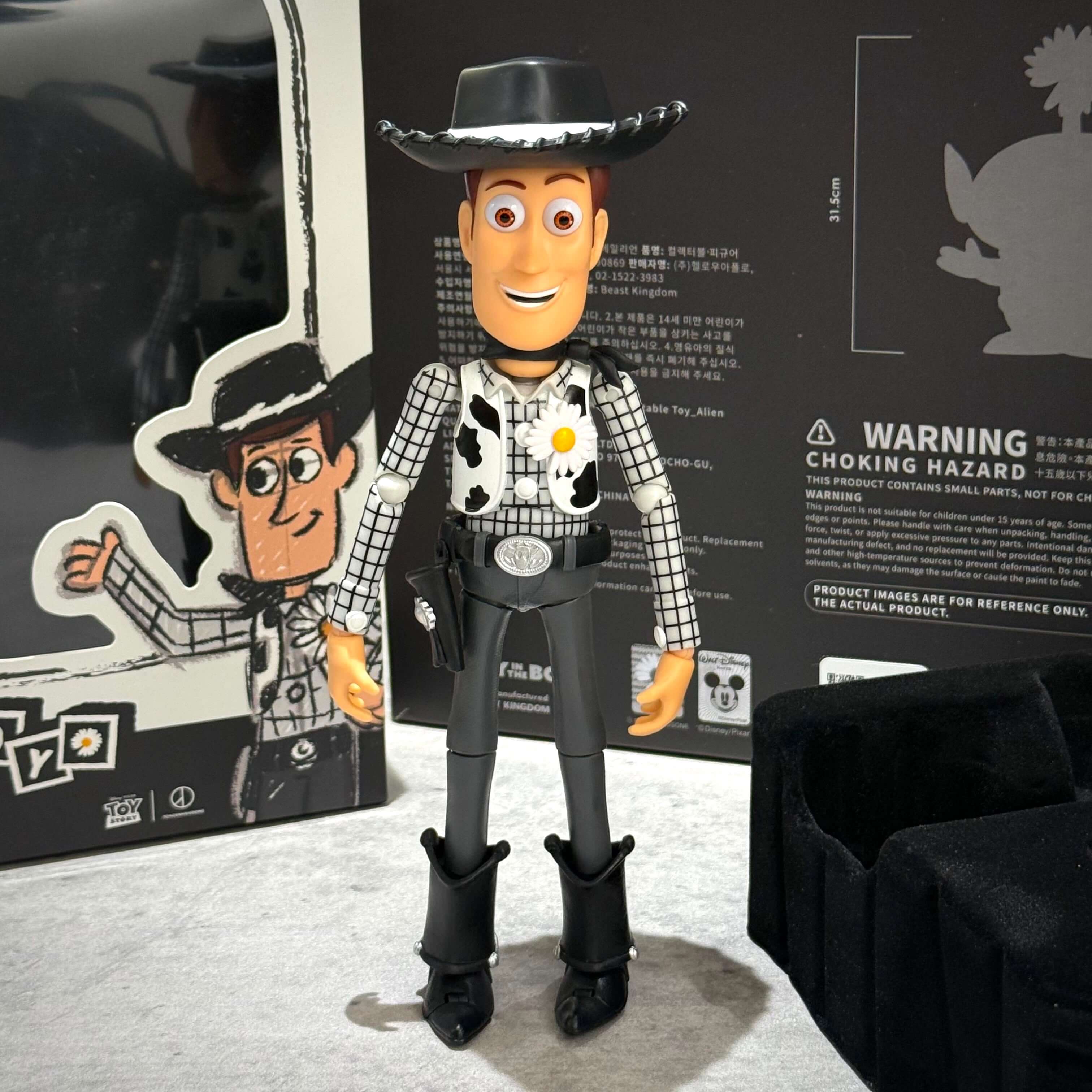 TOY STORY | PEACEMINUSONE ウッディ PEACEMINUSONE x Toy Story The First Fan - Woody Action Figure