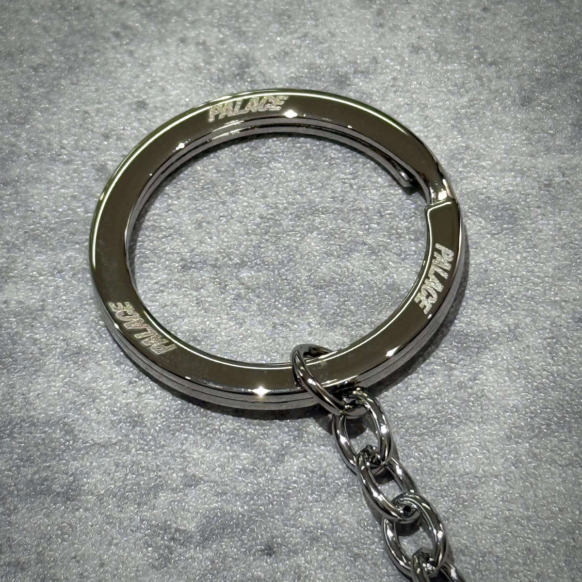 Palace Jamsil Exclusive Accessories keychain with polished metal finish and branded engraving.