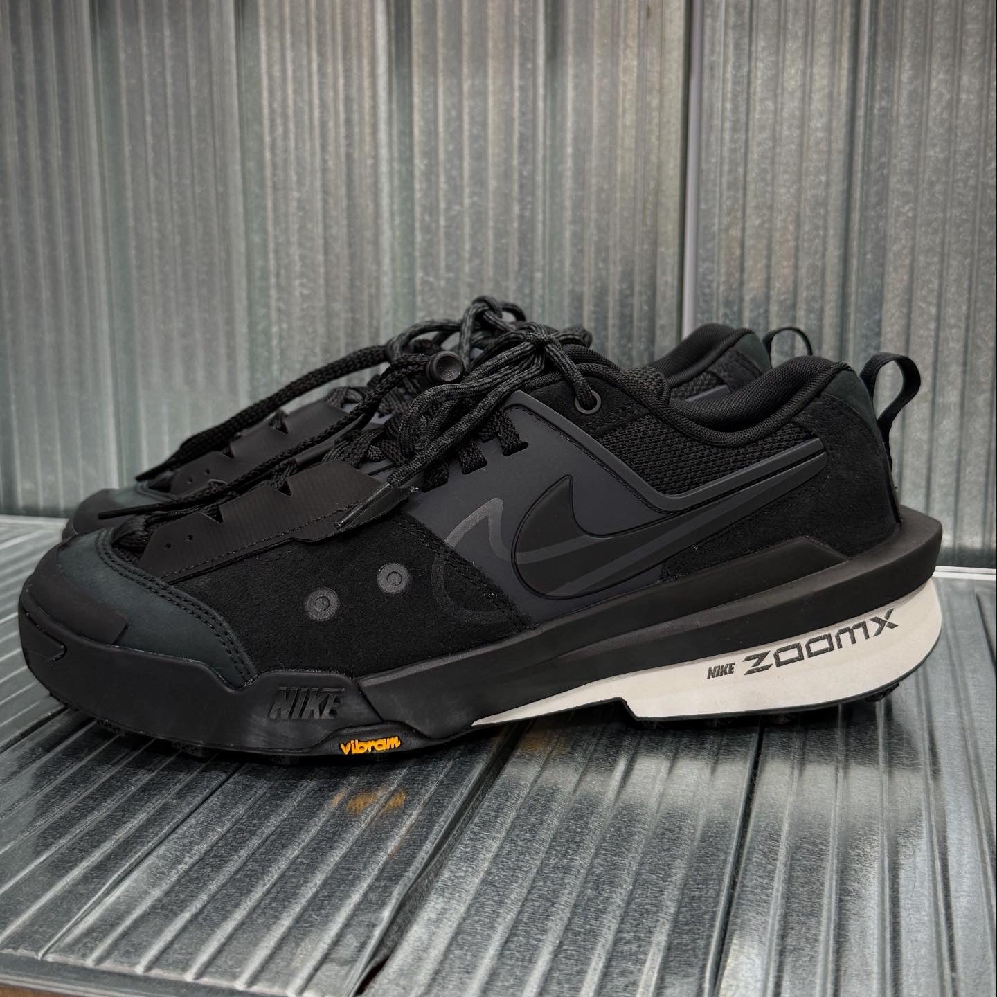 Sacai x Nike Zegamadome SP - Black Sku: HQ8618-001