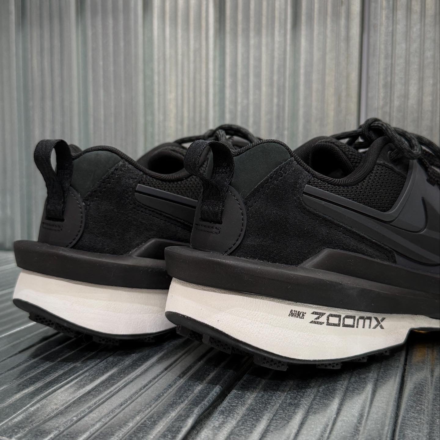 Sacai x Nike Zegamadome SP - Black Sku: HQ8618-001