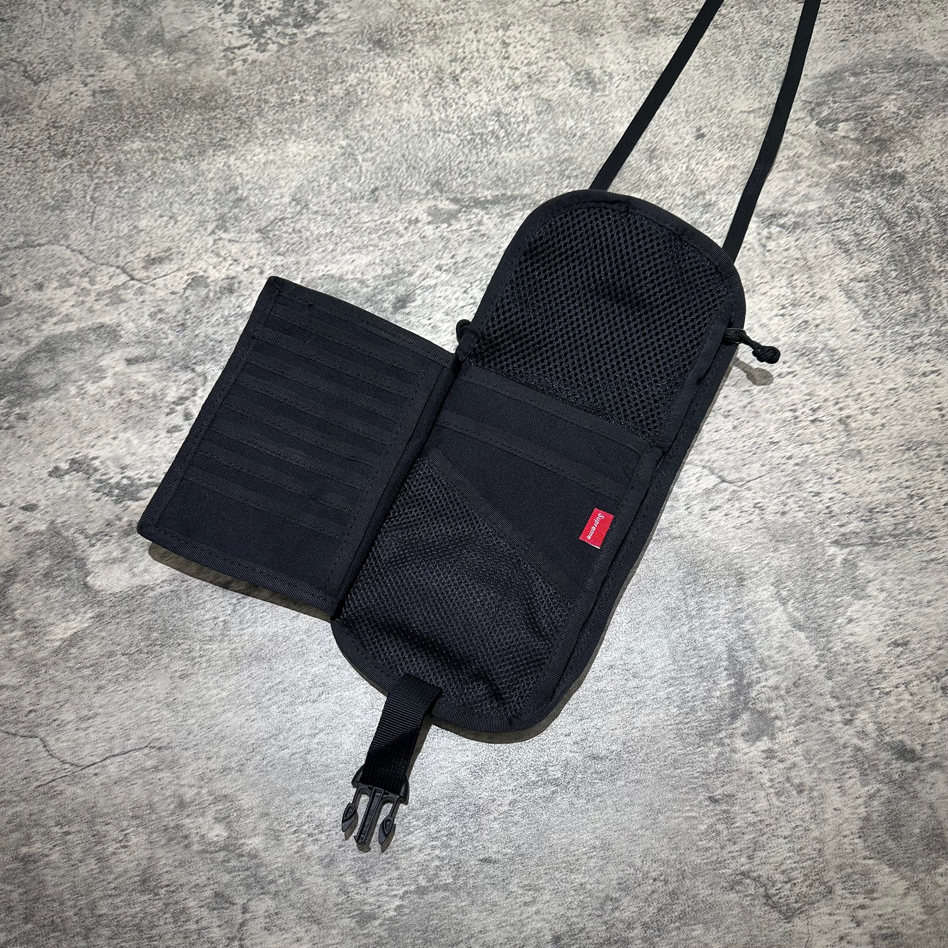 Supreme x The North Face RTG Utility Pouch - Black inside 2