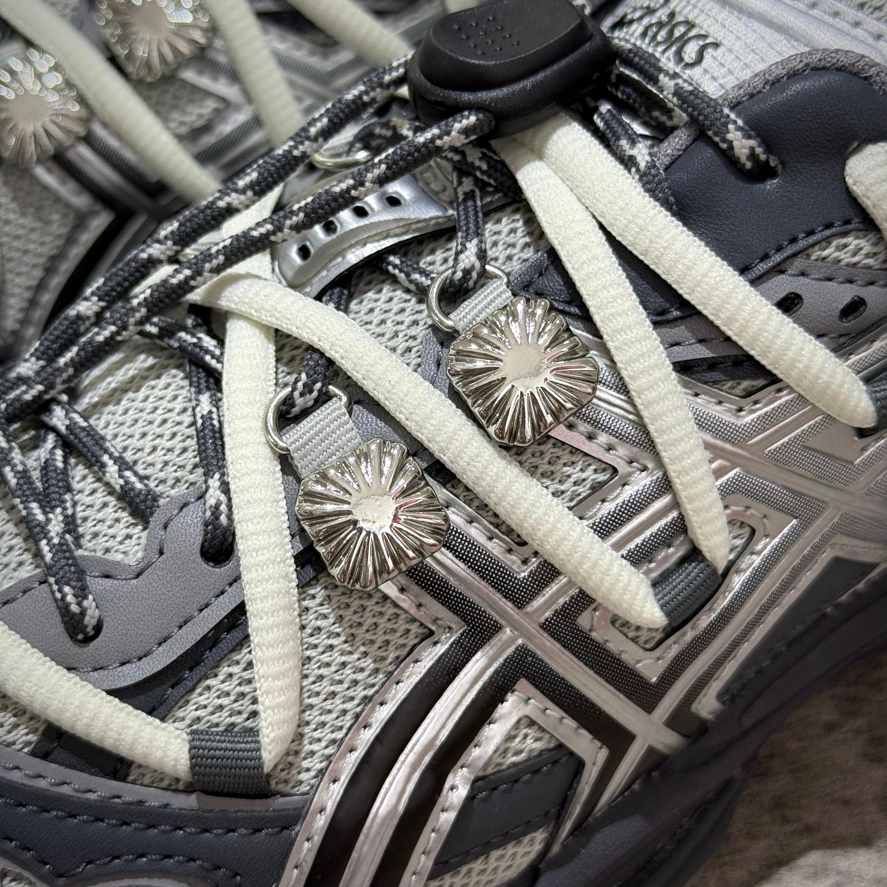 Toga x Aics Gel-Cumulus 16 - Grey Black Silver