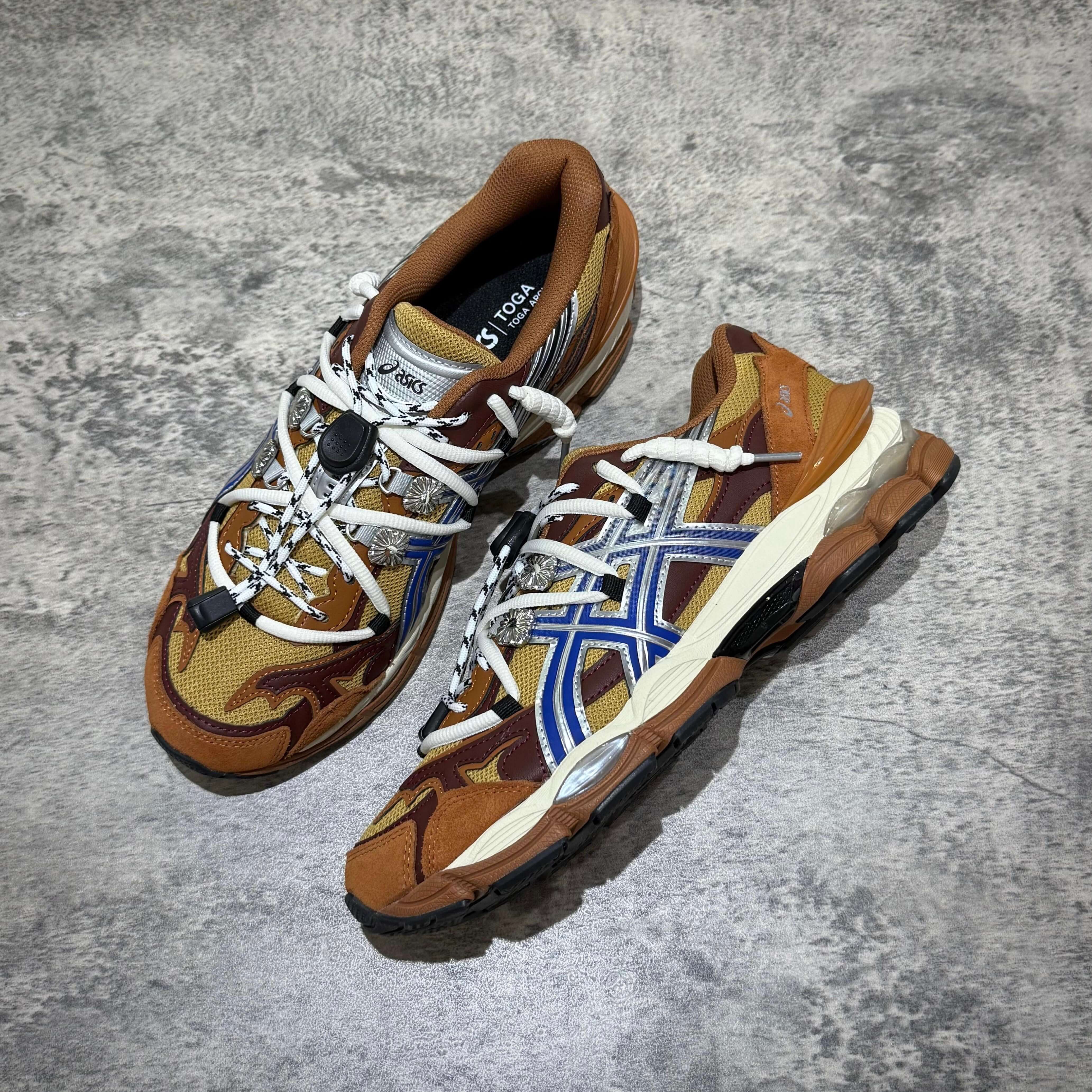 Toga x Asics Gel-Cumulus 16 - Brown Blue Silver