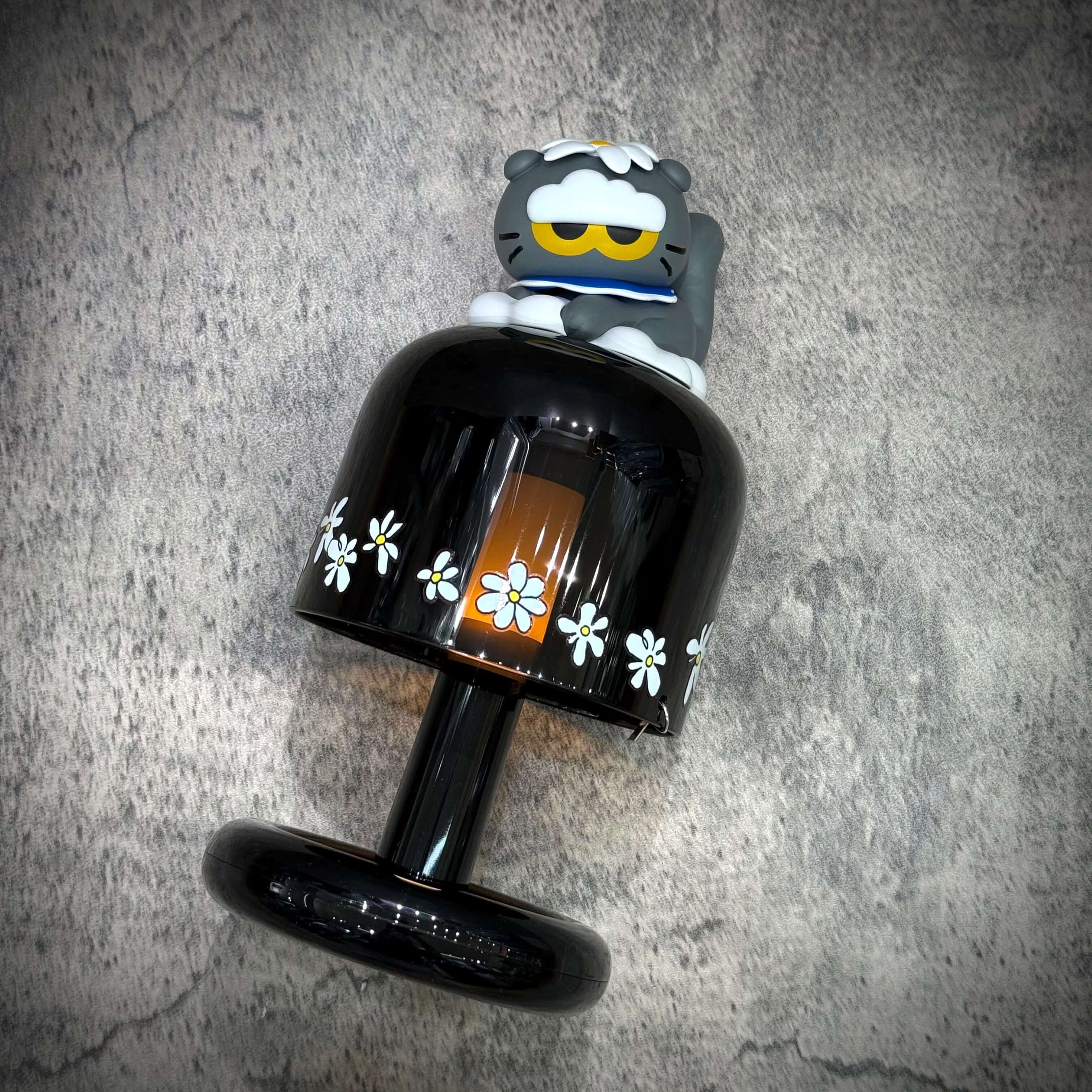 G-Dragon x Line Friend Zo&Friends Mood Light in black with daisy pattern and character topper, stylish and fun illumination.