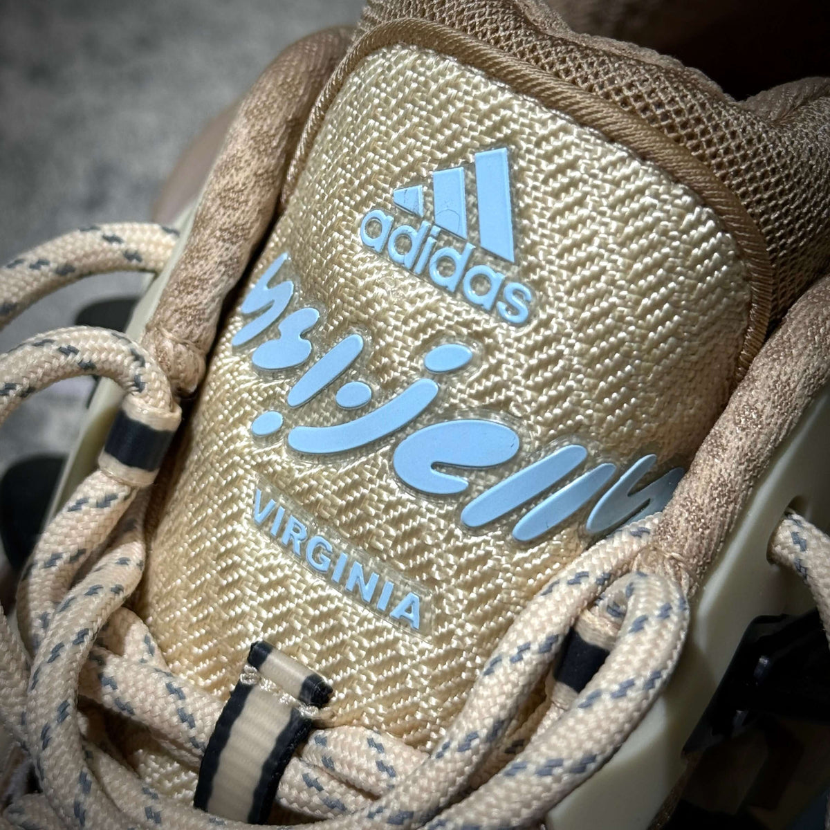 adidas Adistar Jellyfish by Pharrell Williams Crystal Sand KH6729 close-up of the shoe laces and logo
