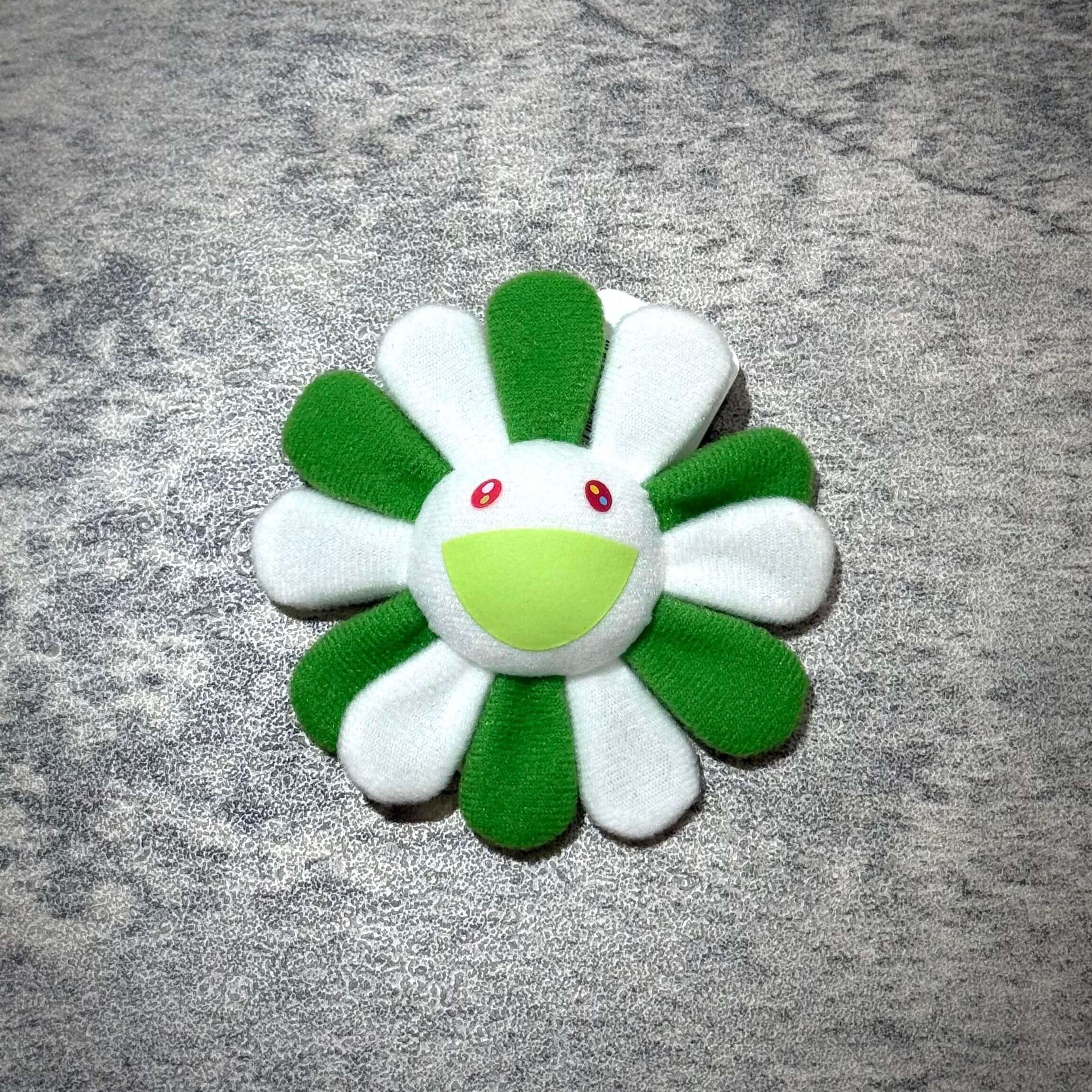現貨 村上隆 Takashi Murakami Flower Plush 8cm Pin 扣針鎖匙扣