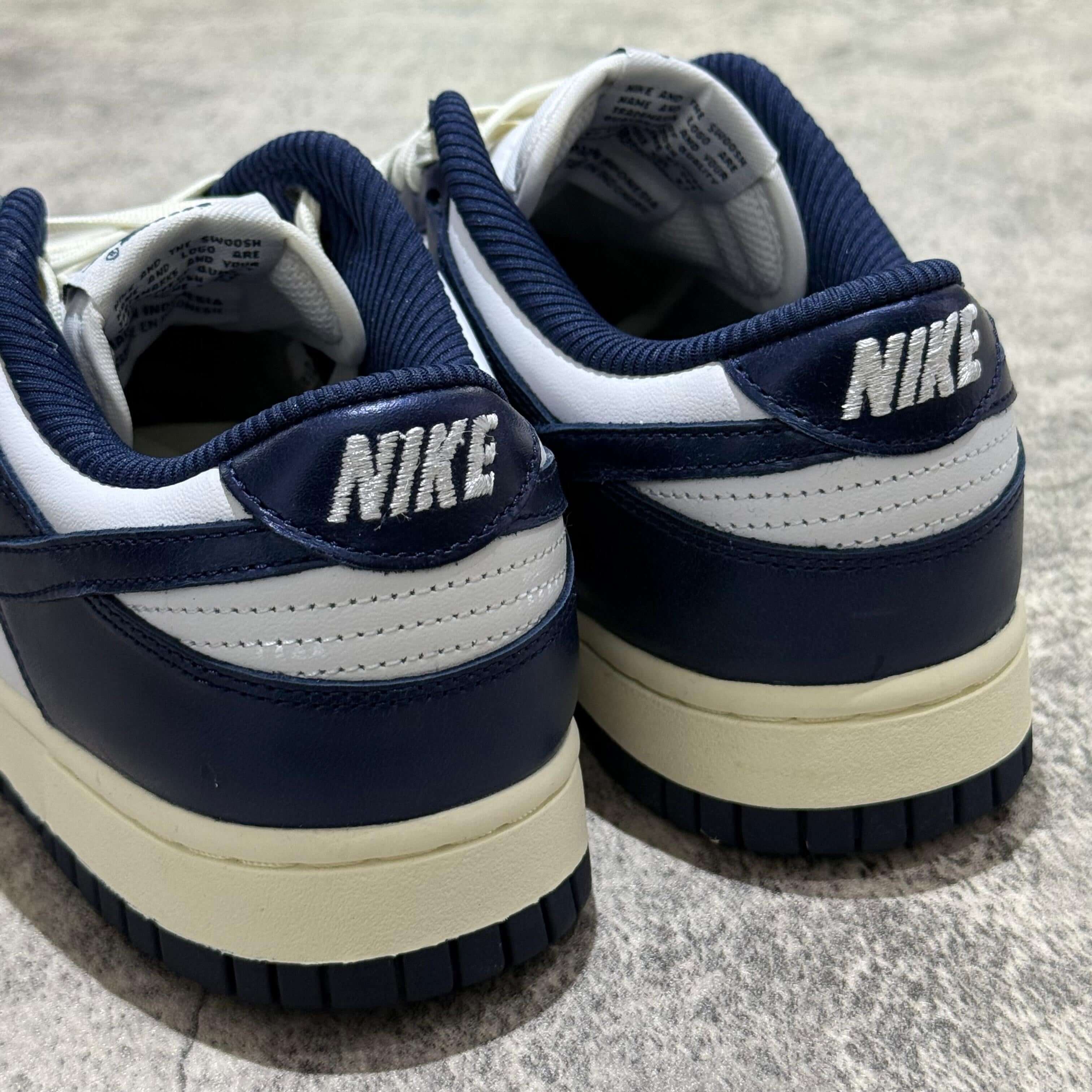 nike dunk low vintage navy