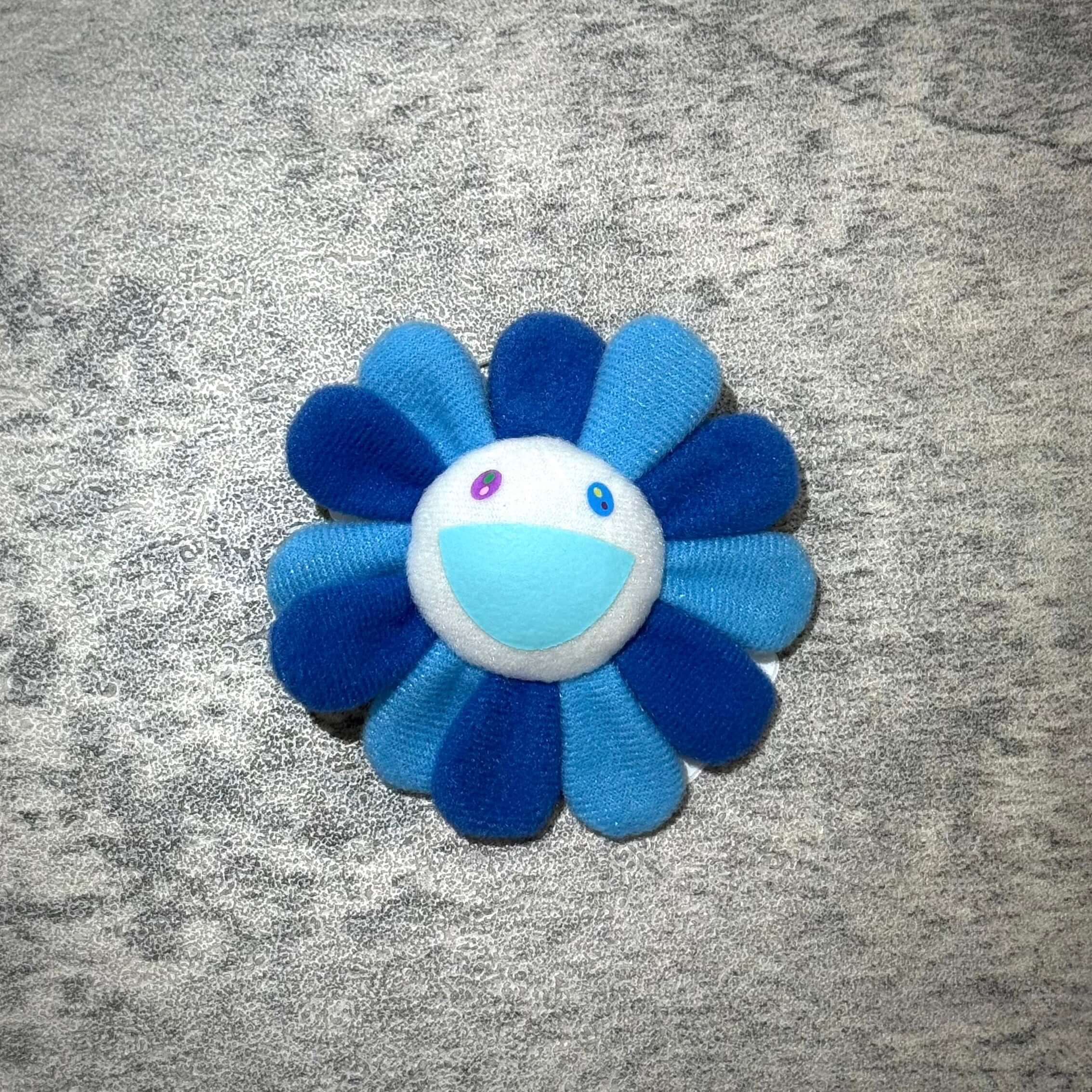 現貨 村上隆 Takashi Murakami Flower Plush 8cm Pin 扣針鎖匙扣