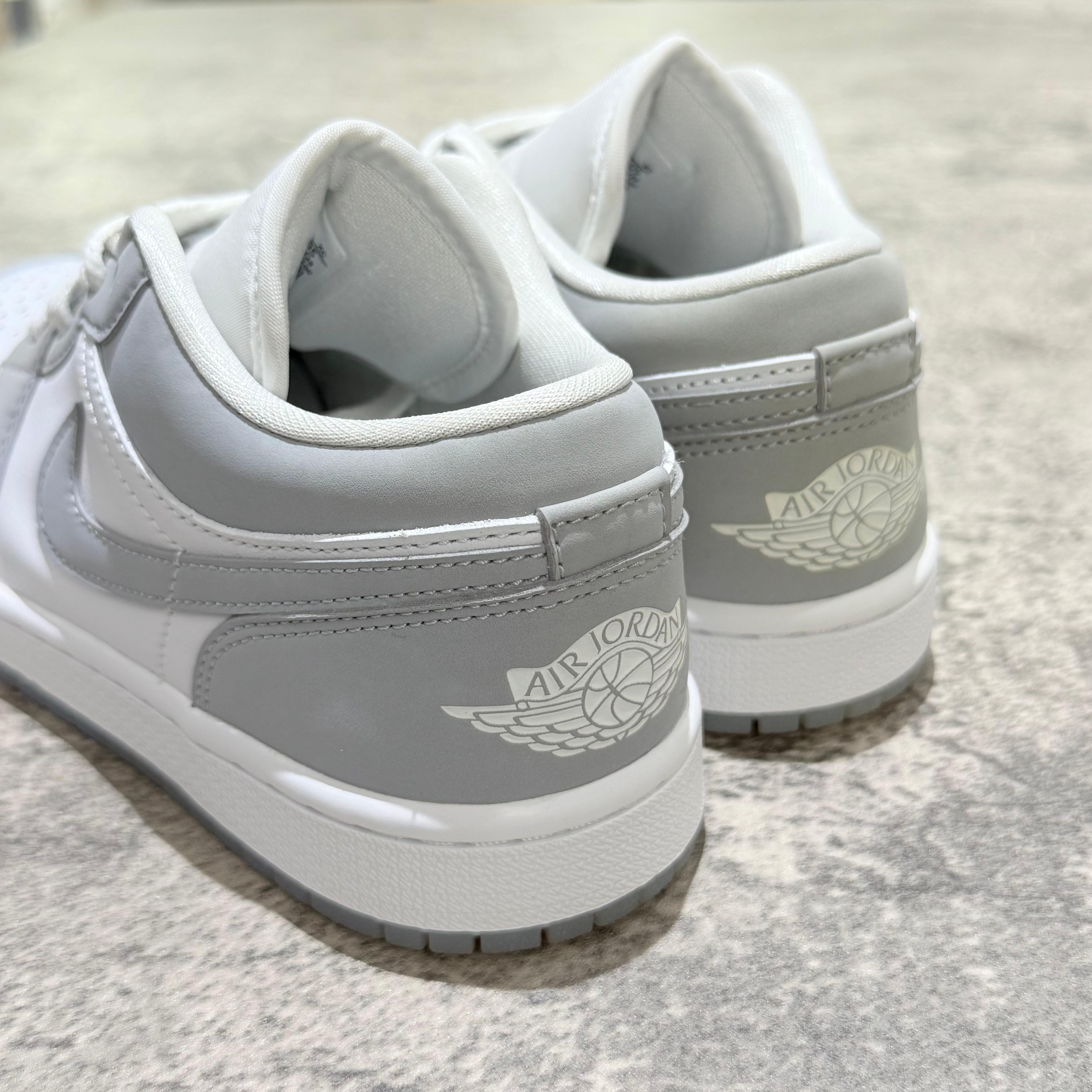 現貨/預訂 Air Jordan 1 Low Wolf Grey