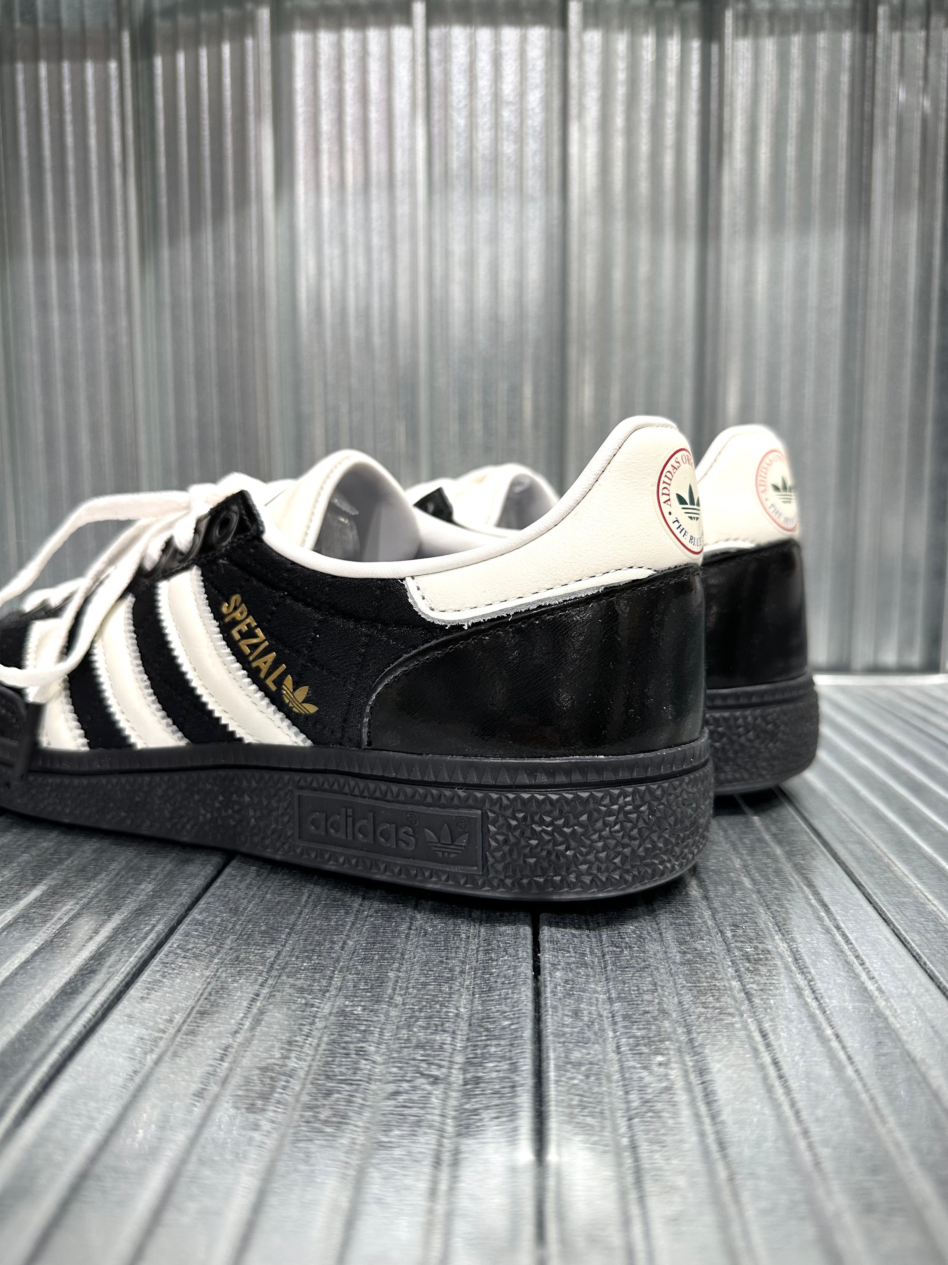 現貨/預訂 Adidas Originals Handball Spezial Blue Trio - Black