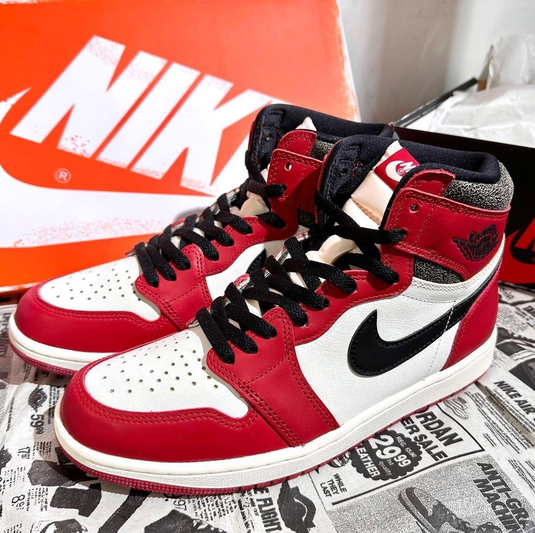 Air Jordan 1 High OG Retro "Lost &amp; Found"
Sku: DZ5485-612