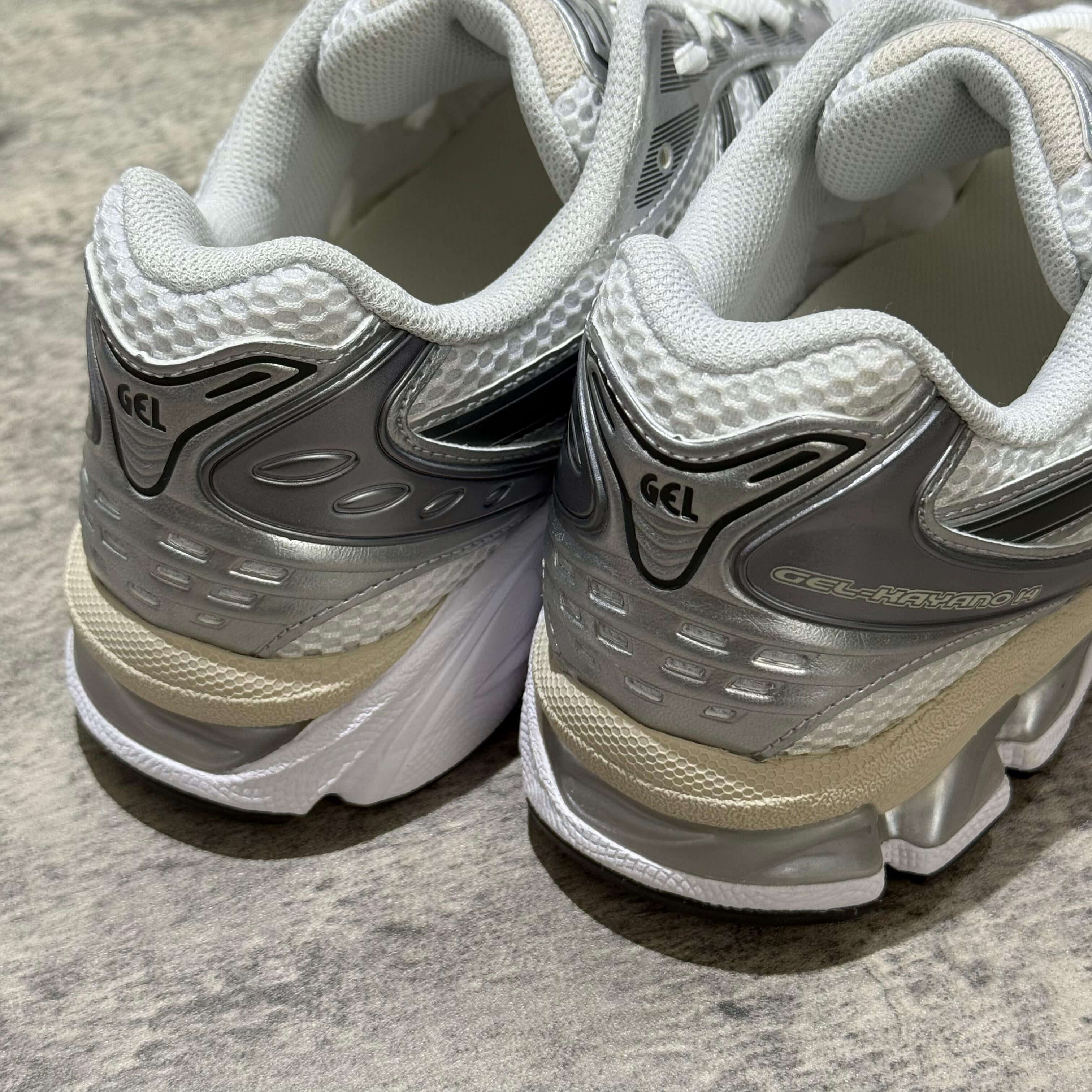 Asics Gel Kayano 14  White / Graphite Grey