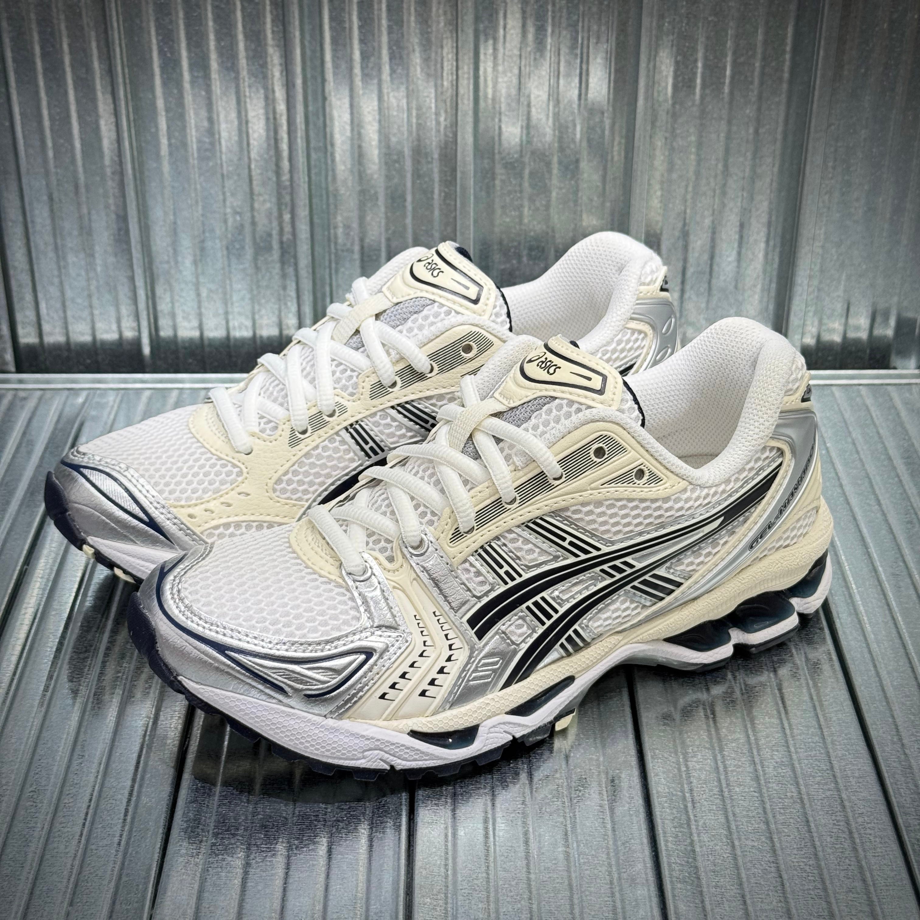 Asics Gel Kayano 14 White Midnight&nbsp;
Sku: 1202A056-109