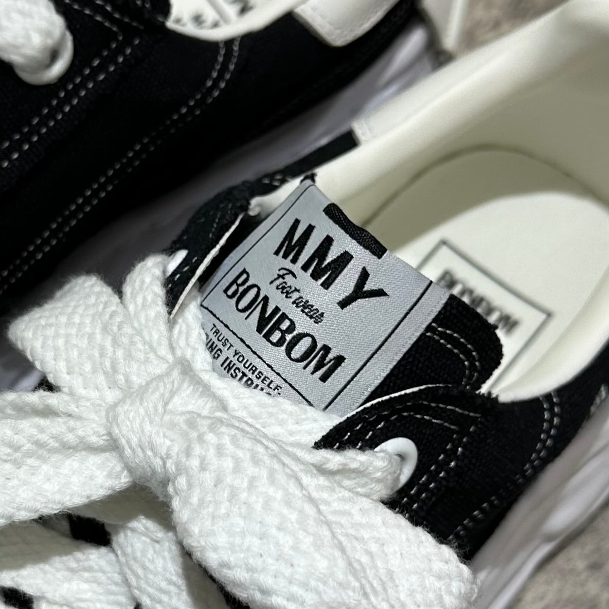 BONBOM x Maison Mihara Yasuhiro MMY BLAKEY OG&nbsp; Canvas - Black Sku: C14FW701 - Black 