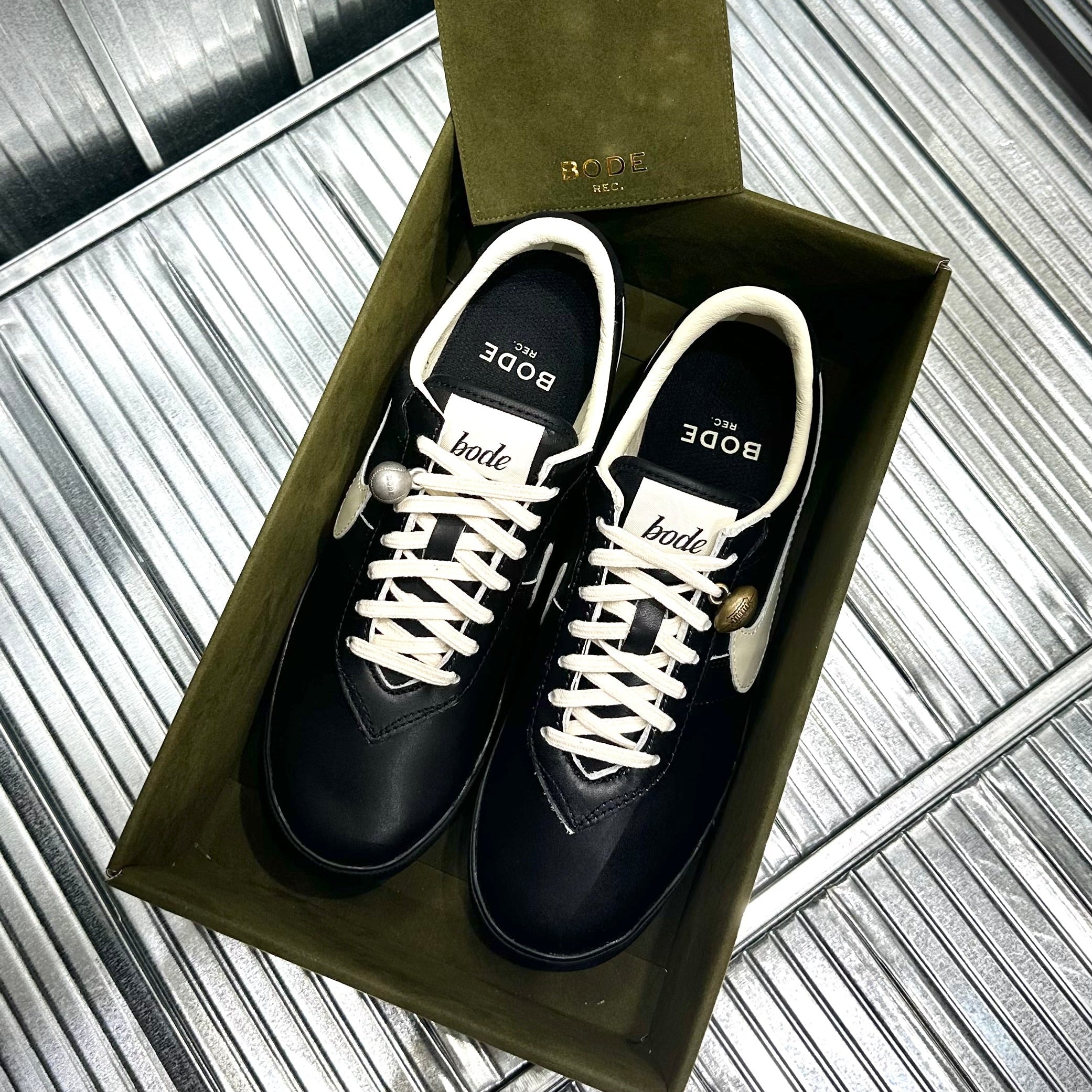 Bode x Nike Astro Grabber - Black &amp; Coconut Milk Sku: FJ9821-001