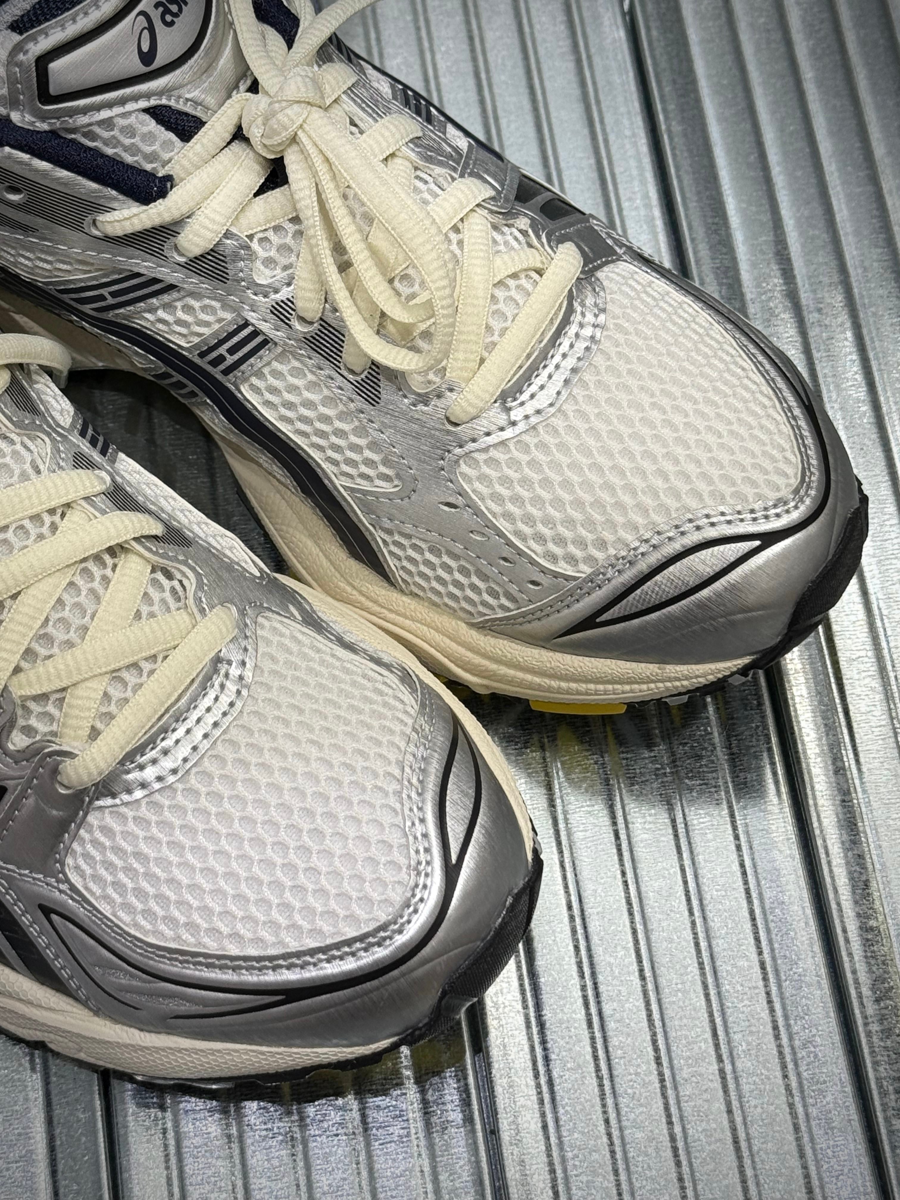 JJJJound x ASICS Gel-Kayano 14 - White / Navy 1203A960-100