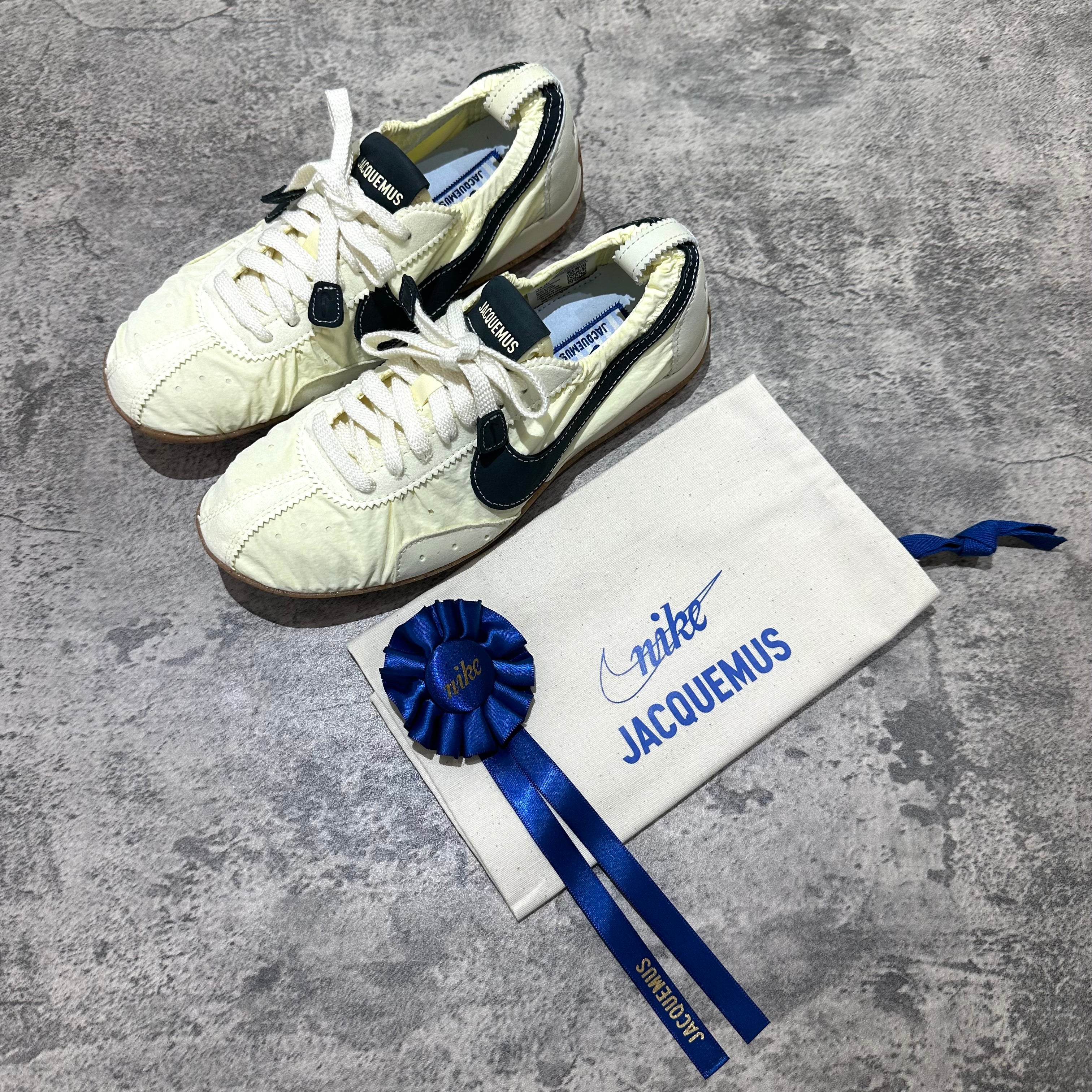 Jacquemus x Nike Moon Shoe SP - HV8547-700 Pale Yellow 