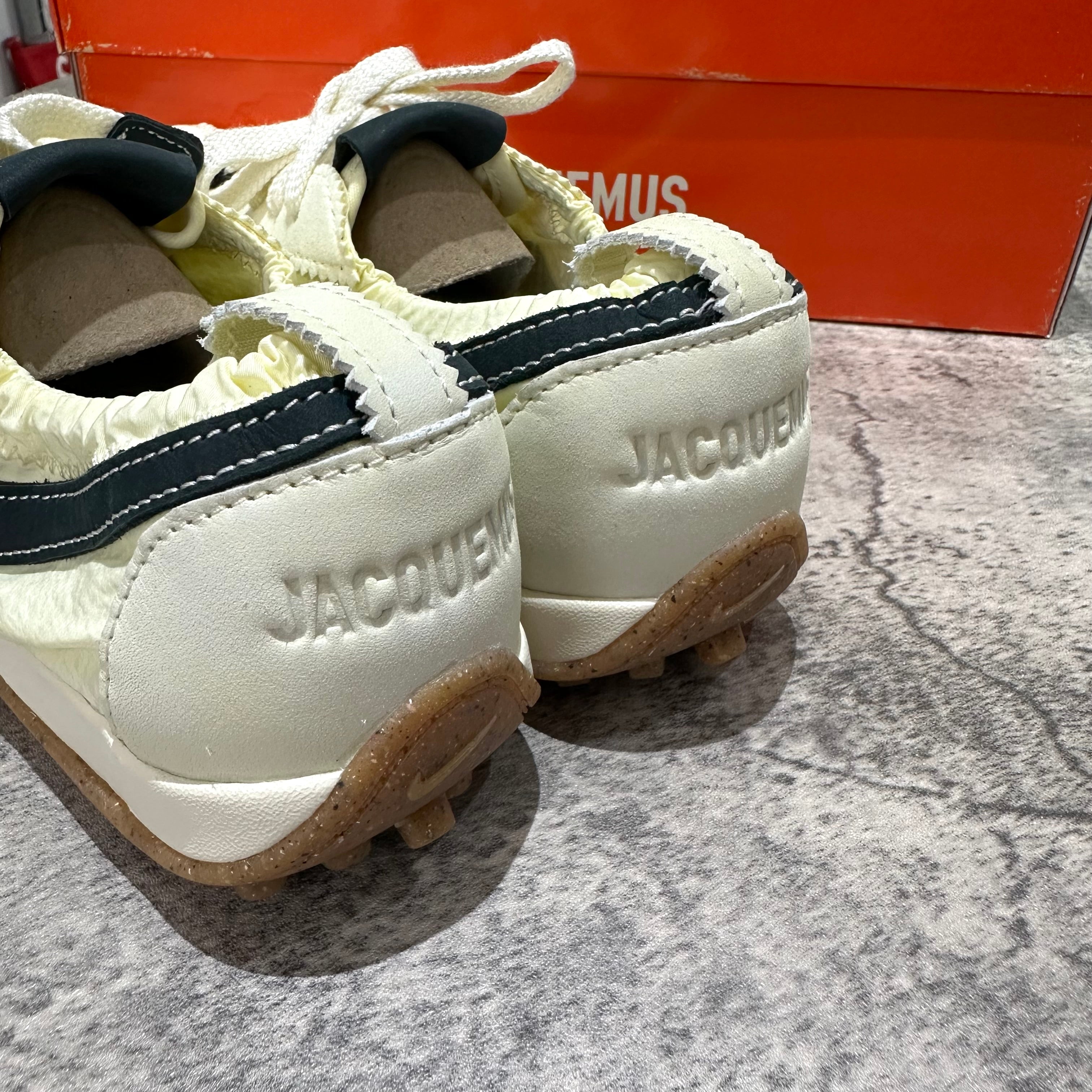 Jacquemus x Nike Moon Shoe SP - HV8547-700 Pale Yellow 
