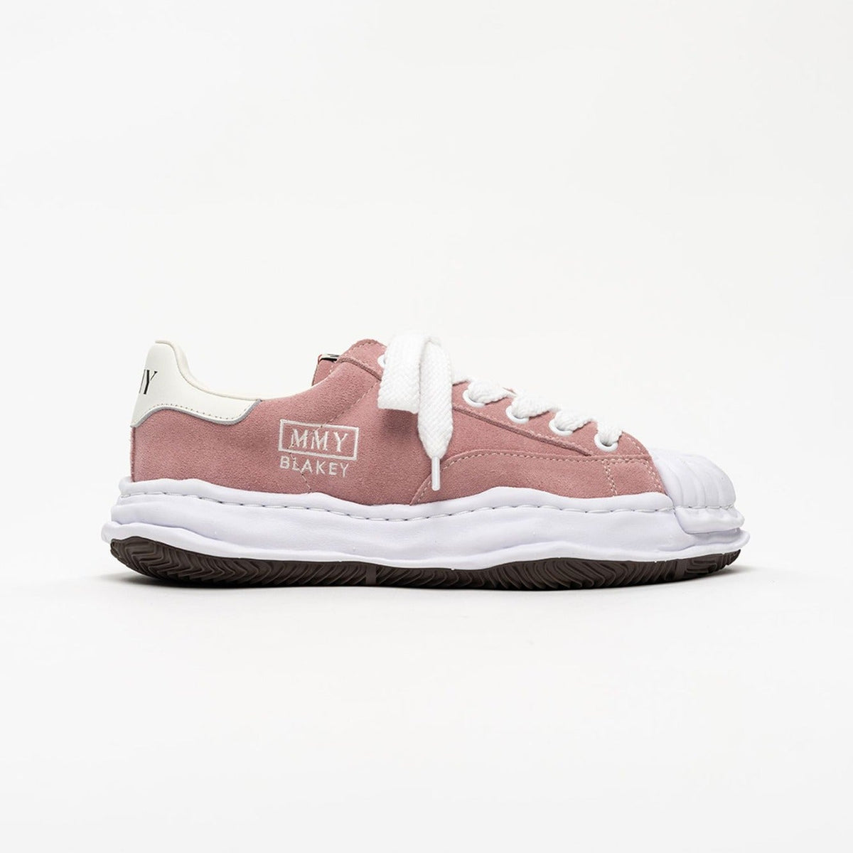 MMY Blakey Suede Low - Pink A17FW745 side view showcasing the soft suede material and classic design.