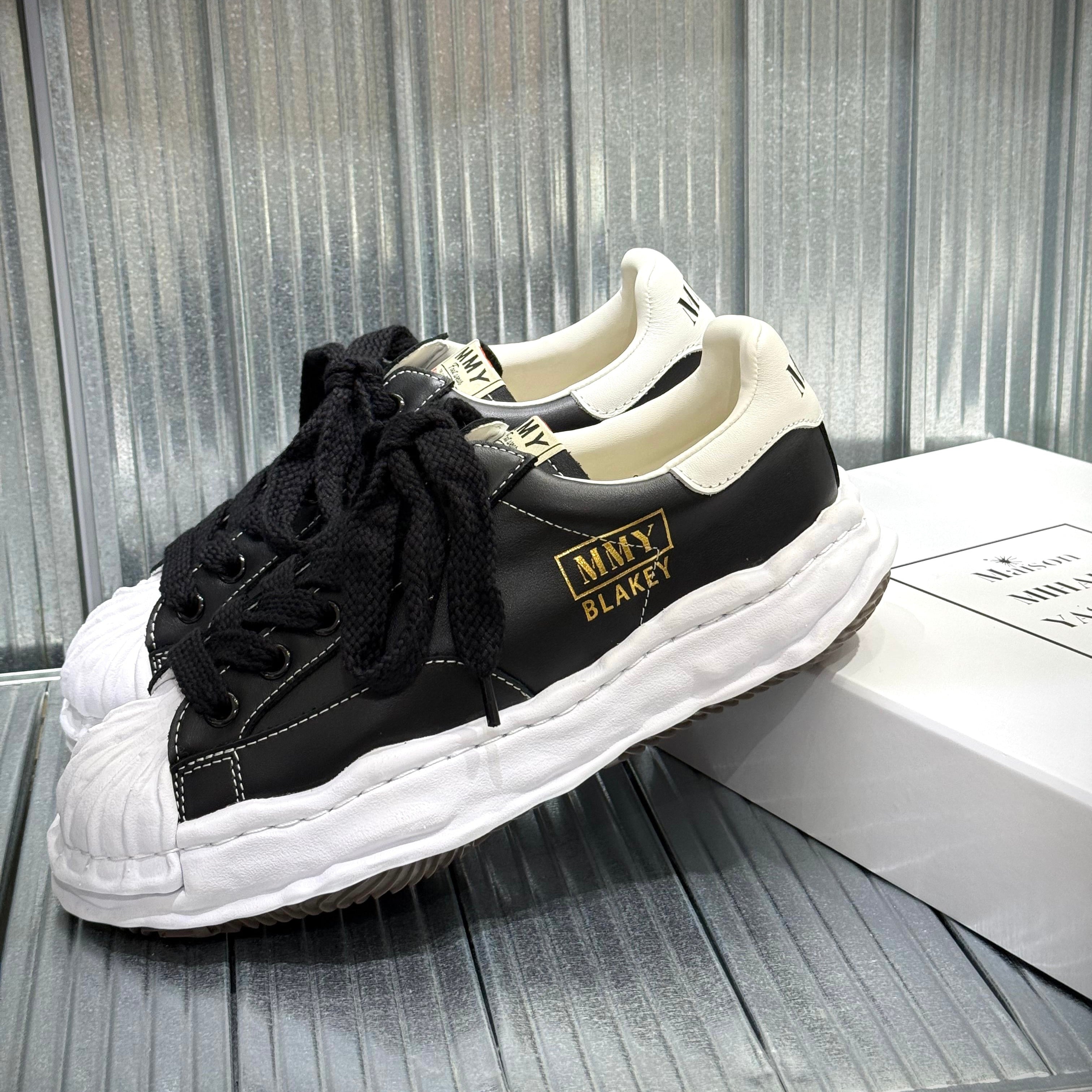 Maison Mihara Yasuhiro MMY BLAKEY OG Leather A06FW702 - Black 