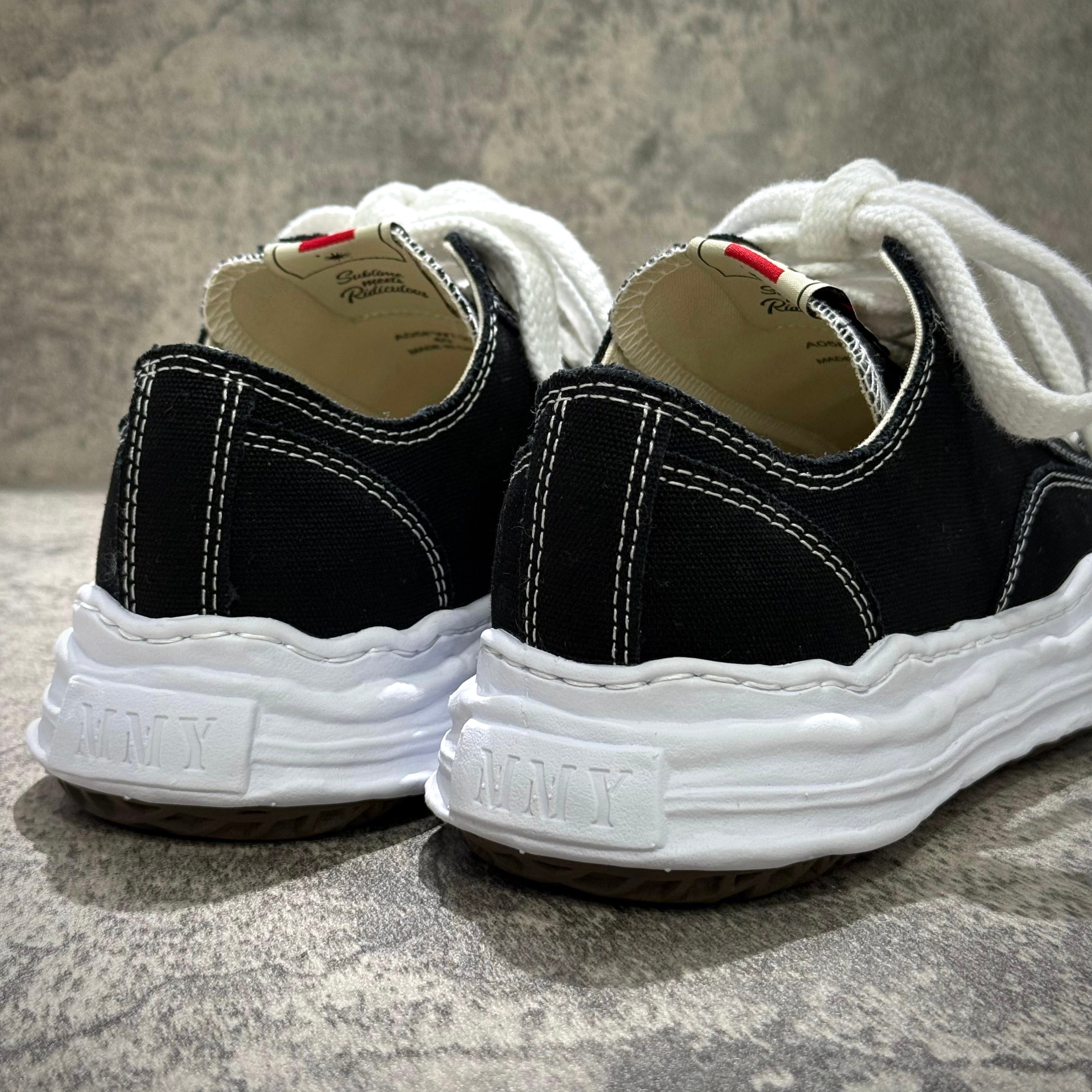 MMY HANK OG Canvas - Black | Stylish Oversized Sneakers