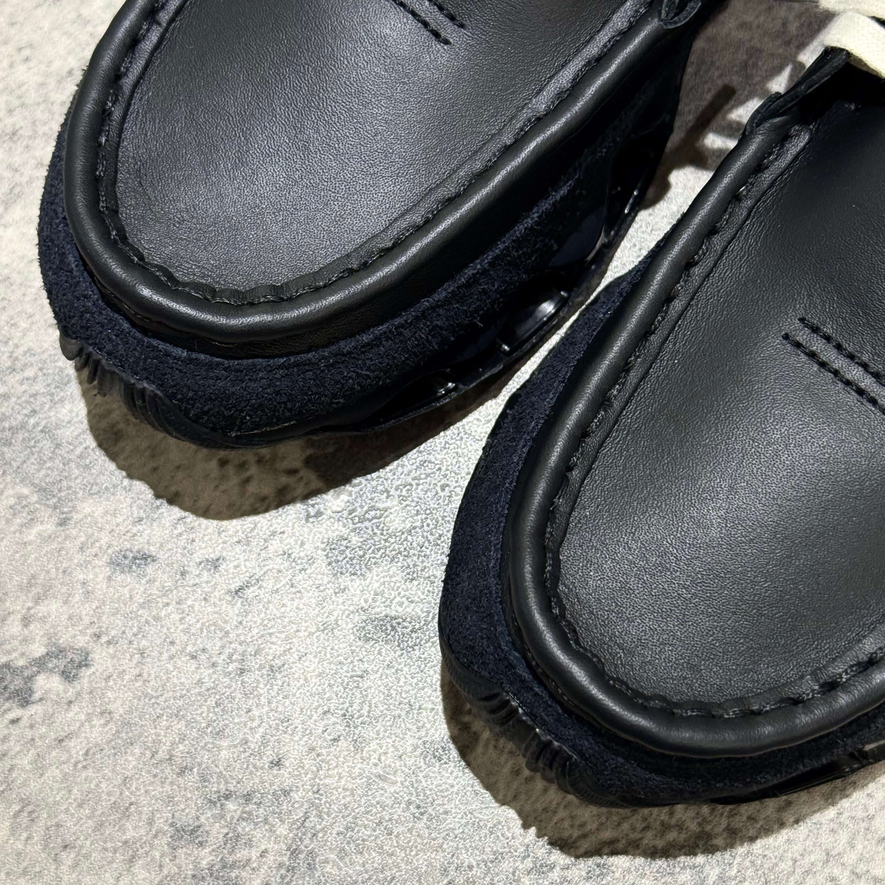 Close-up view of Mizuno Wave Prophecy Moc - Black, showcasing premium materials and unique design details.