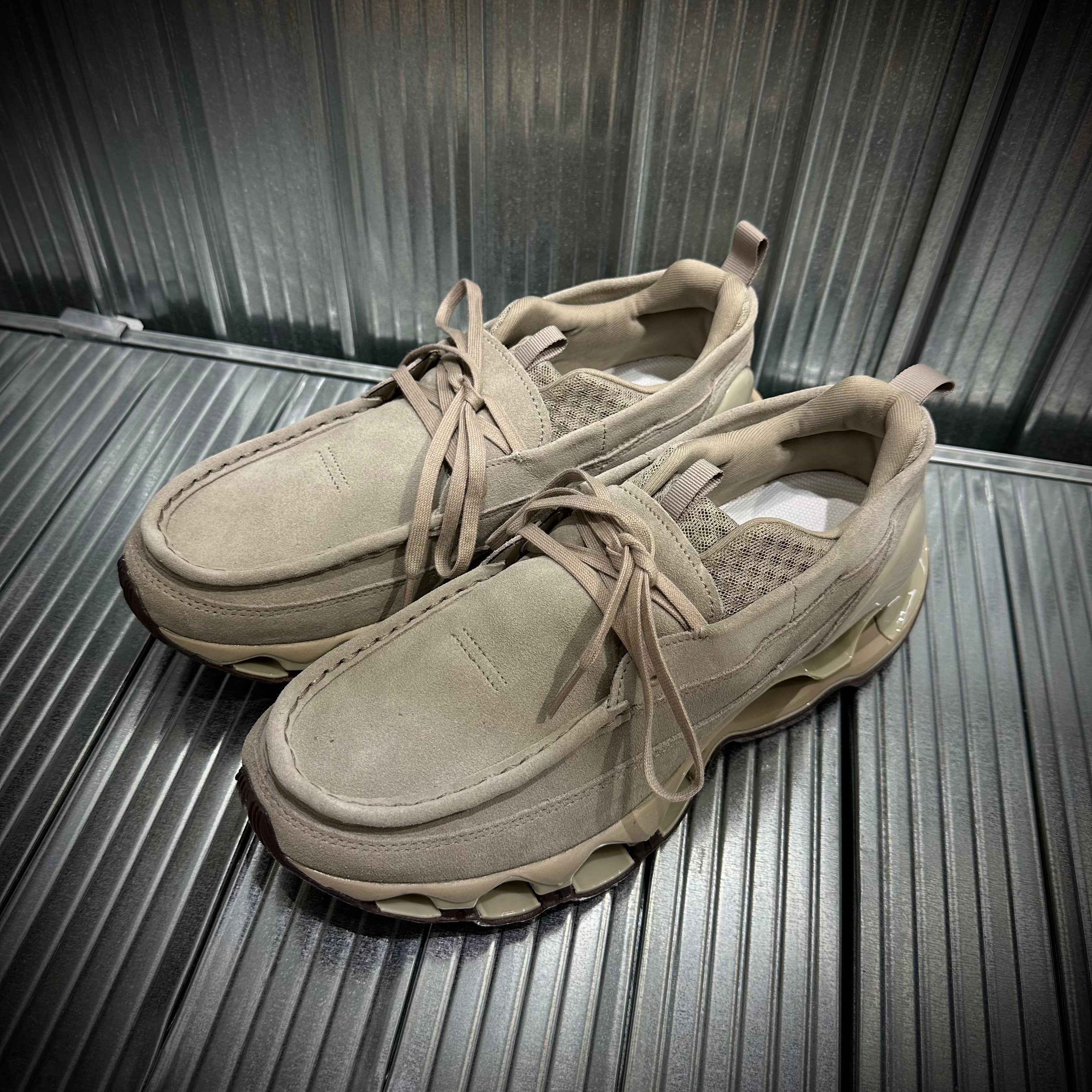 Mizuno Wave Prophecy Moc Suede - Taupe &nbsp;(2025)